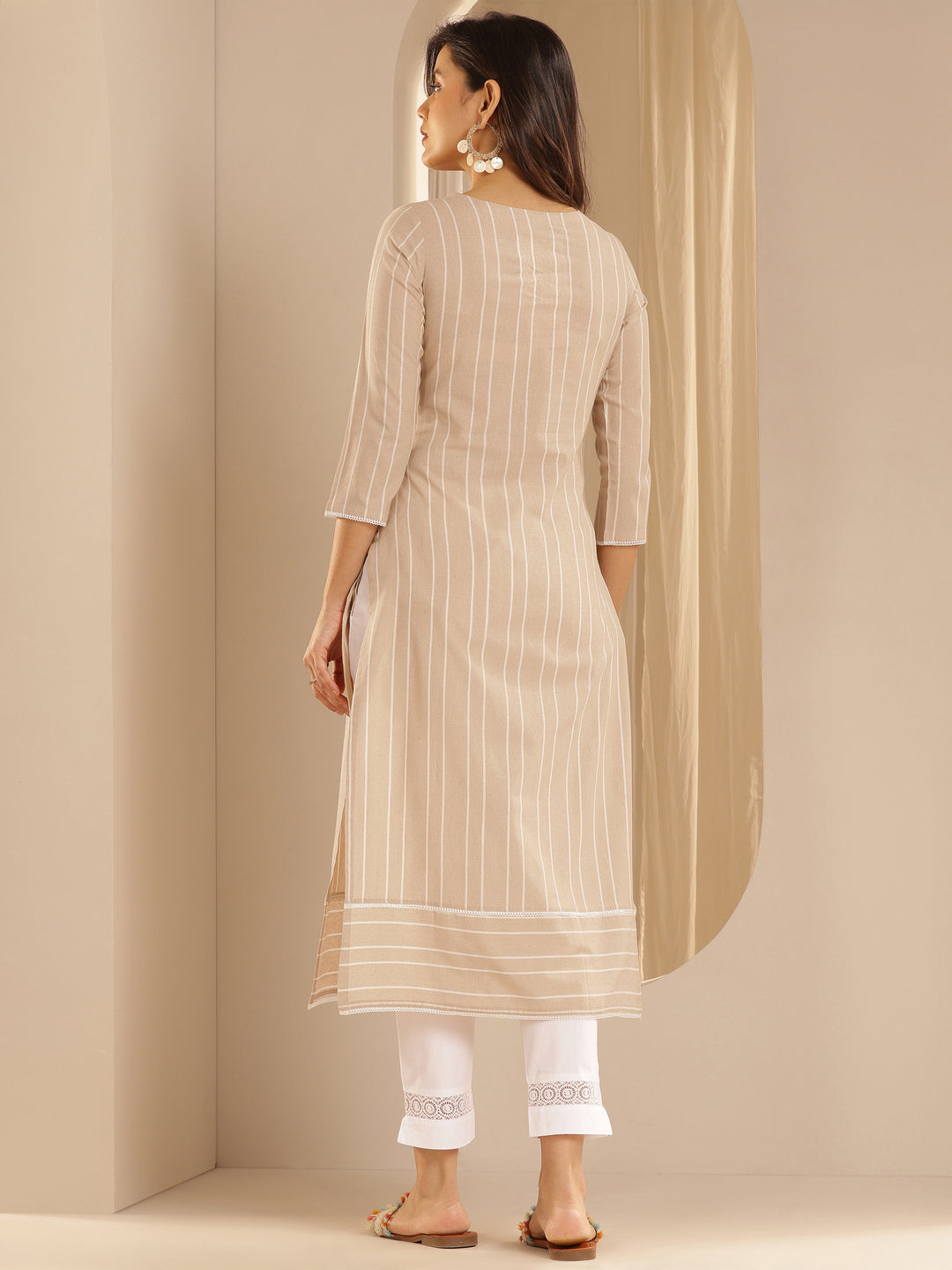  Beige Embroidered Cotton Blend Straight Kurta 