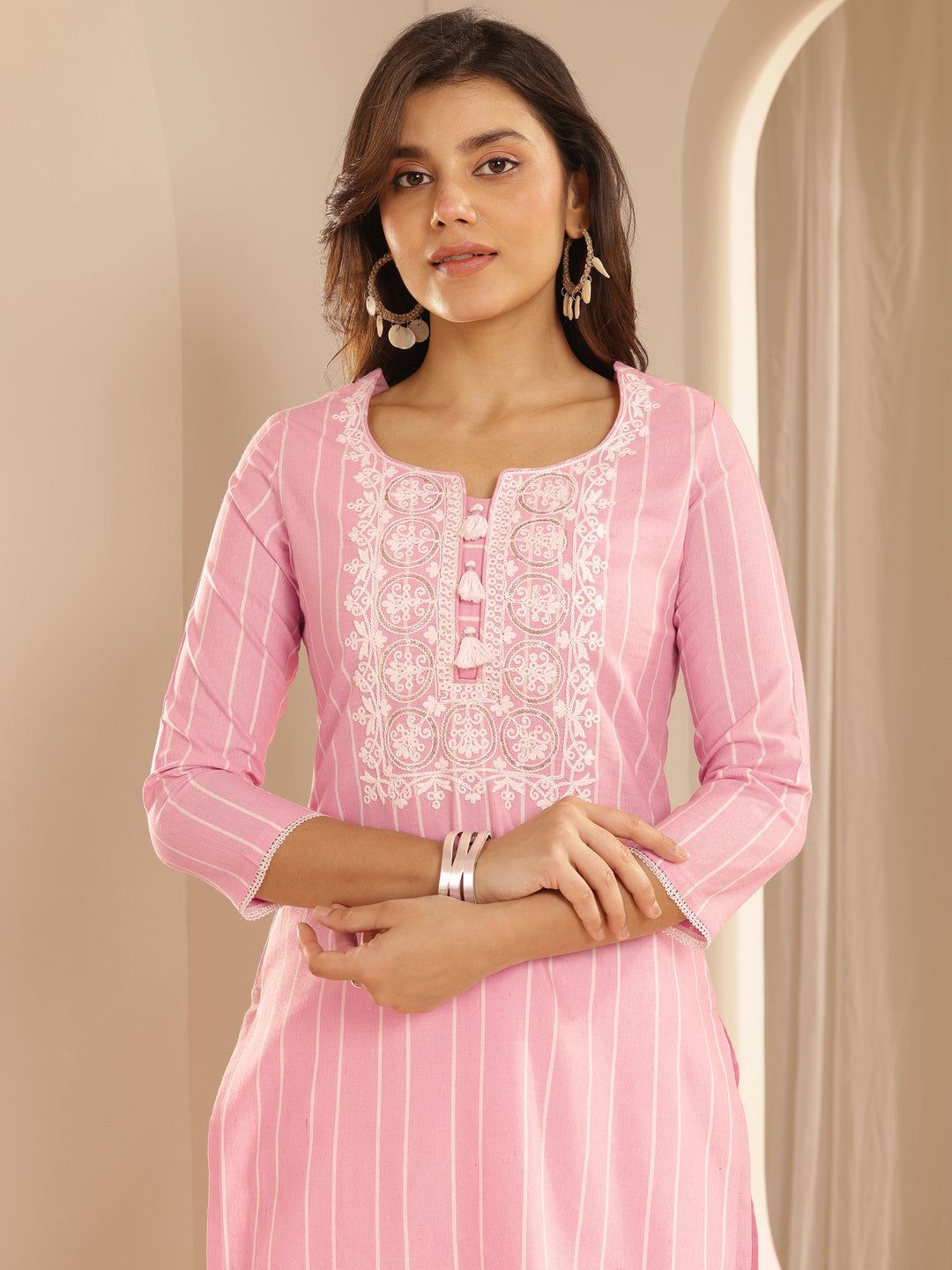  Pink Embroidered Cotton Blend Straight Kurta 