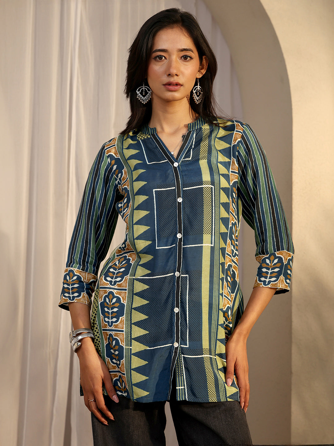 Teal Geometric Printed Muslin Straight Short Kurti