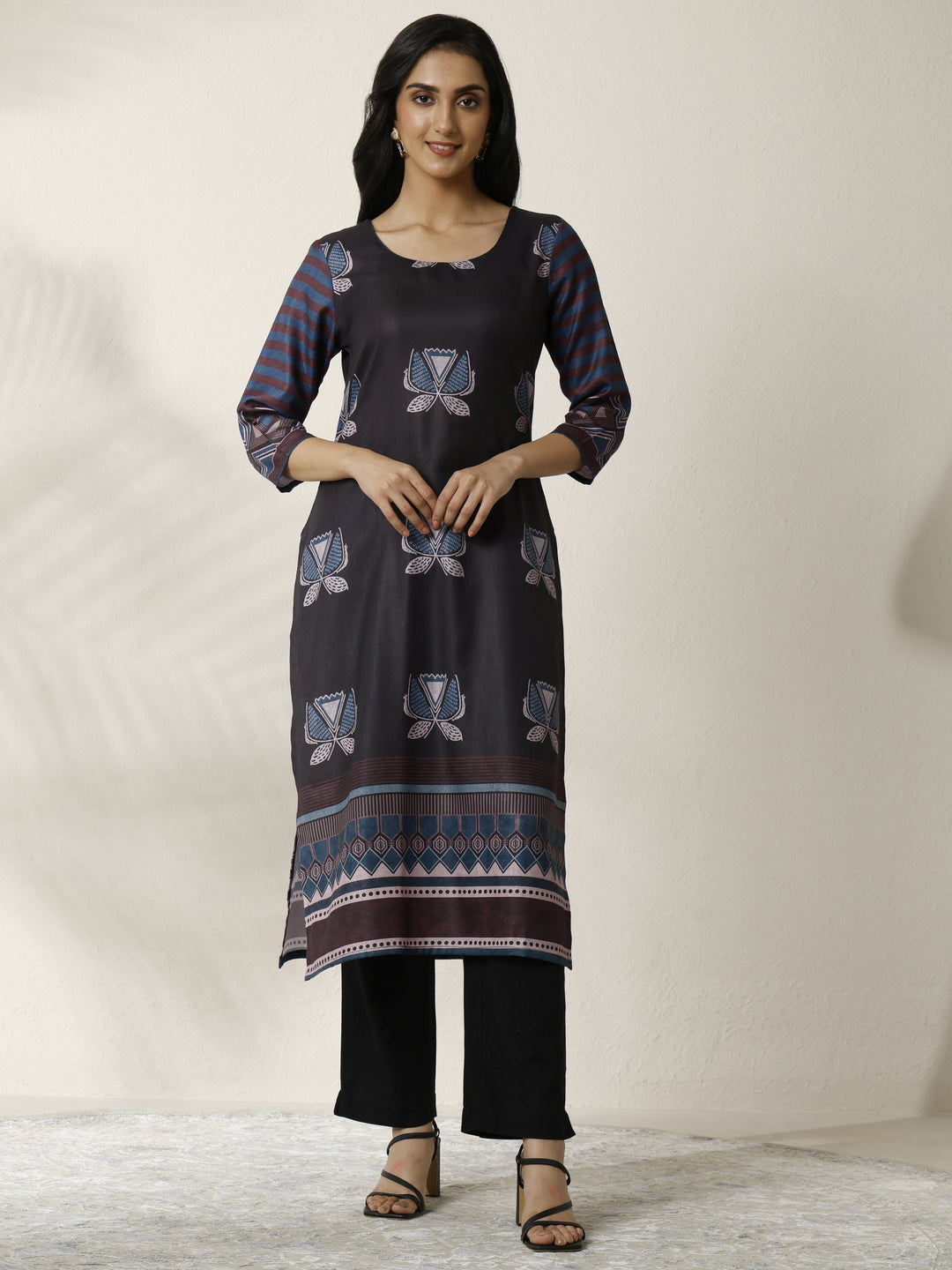  Black Printed Cotton Blend Straight Kurta 