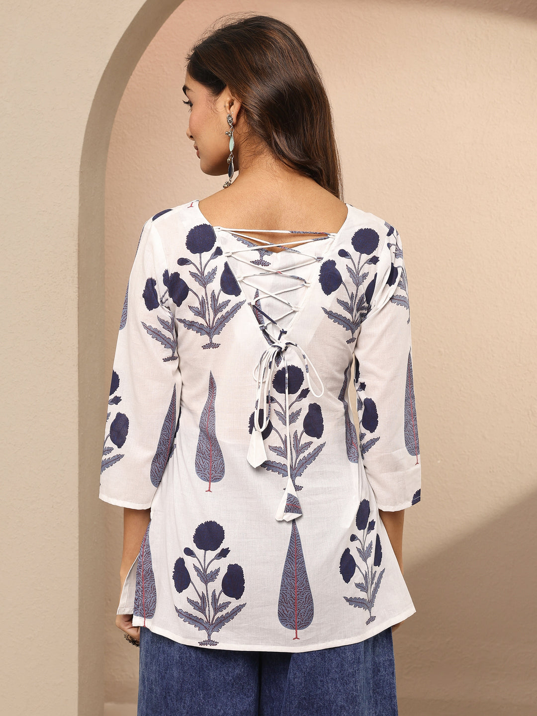  White Printed Cotton Straight Short Kurti 