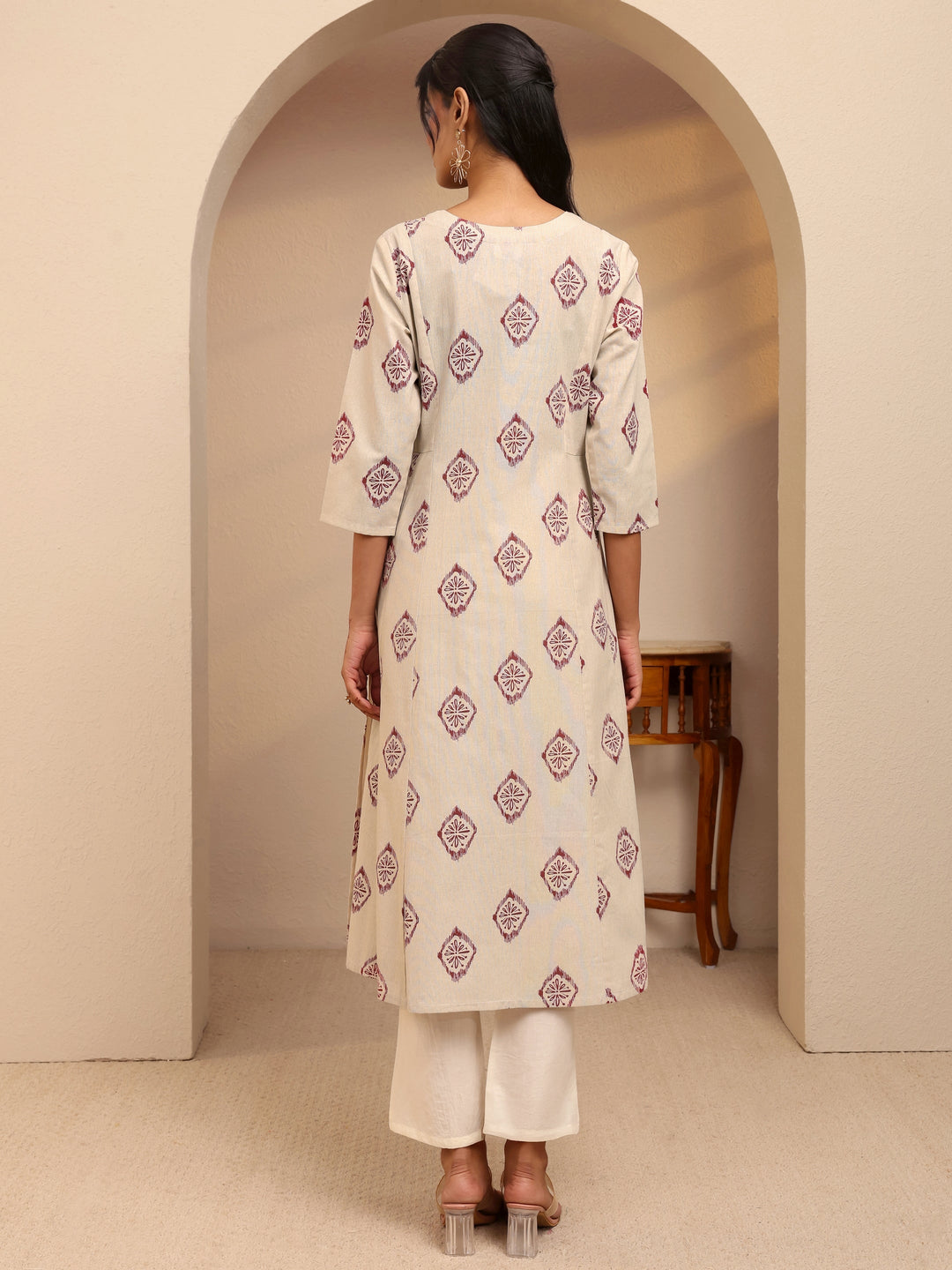  Off White Ethnic Printed Cotton Blend A-Line Kurta 