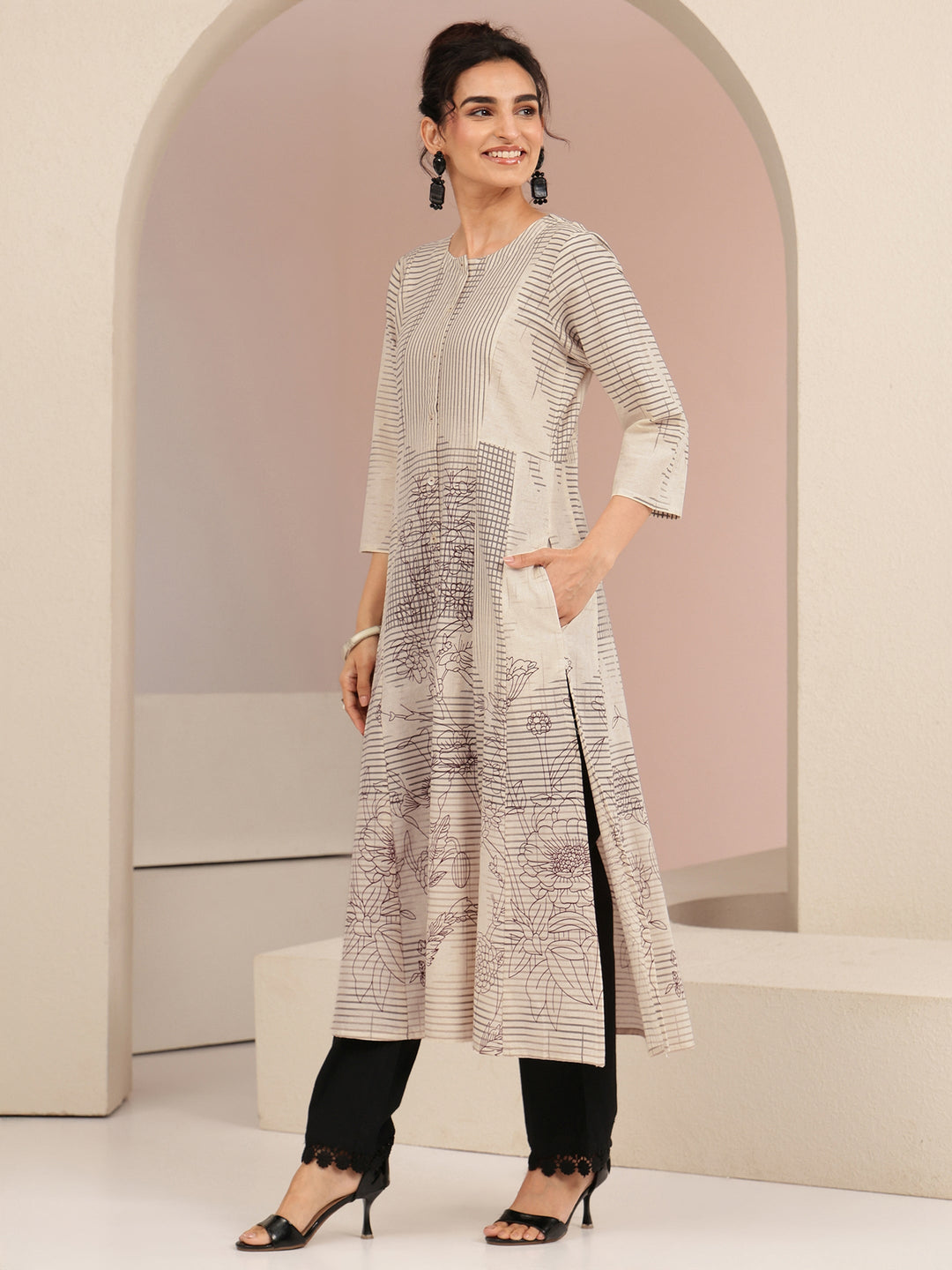  Ivory Abstract Print Cotton Blend A-Line Kurta 