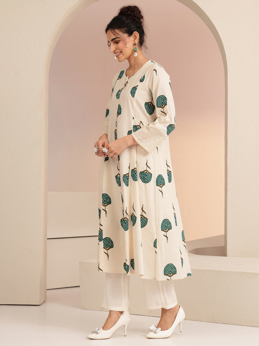  Ivory Floral Printed Cotton Blend A-Line Kurta 