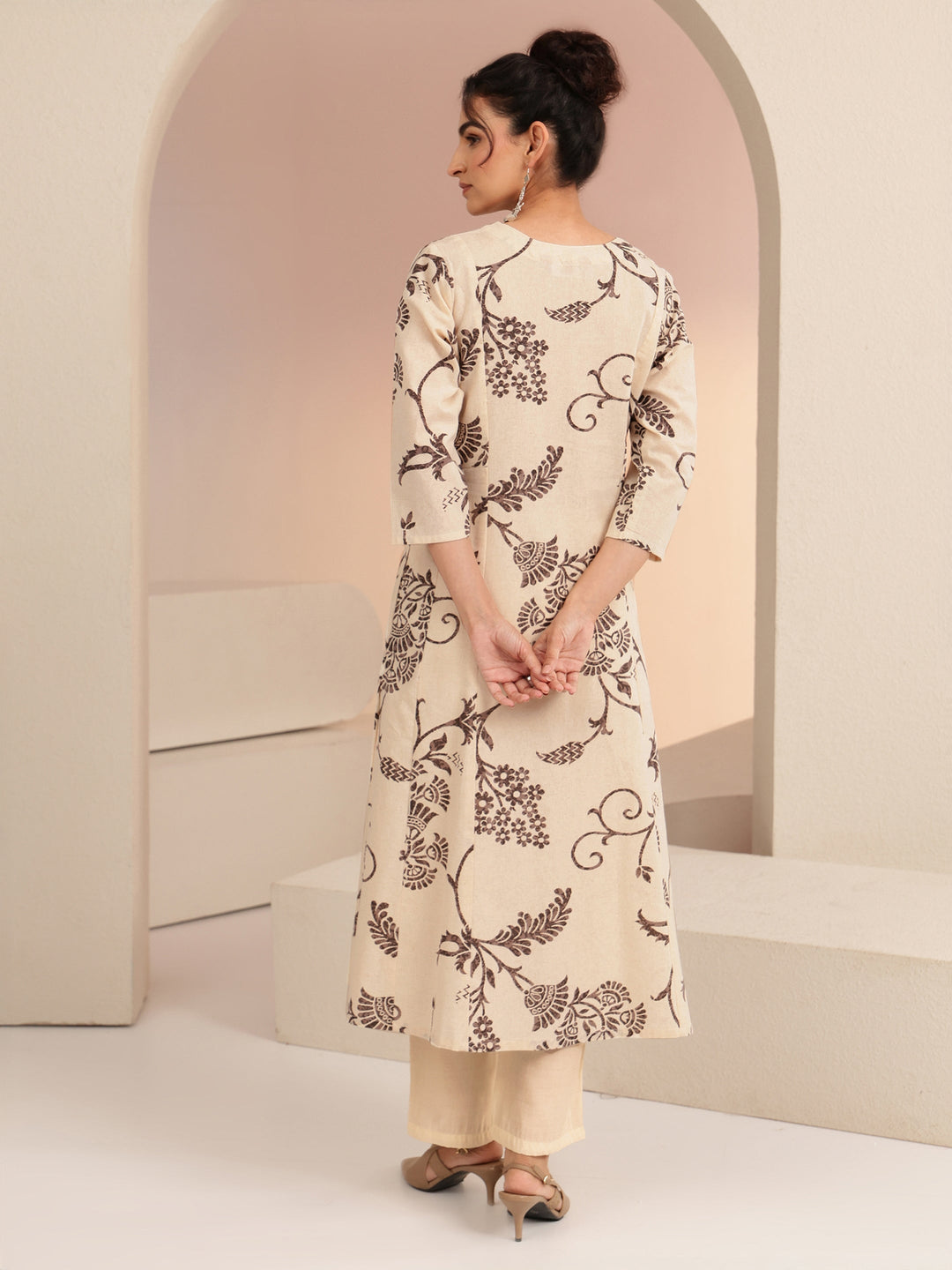  Ivory Floral Printed Cotton Blend A-Line Kurta 