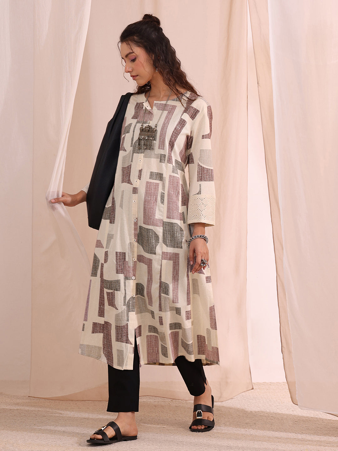libas Off White Geometric Printed Cotton A-Line Kurta-picture-15