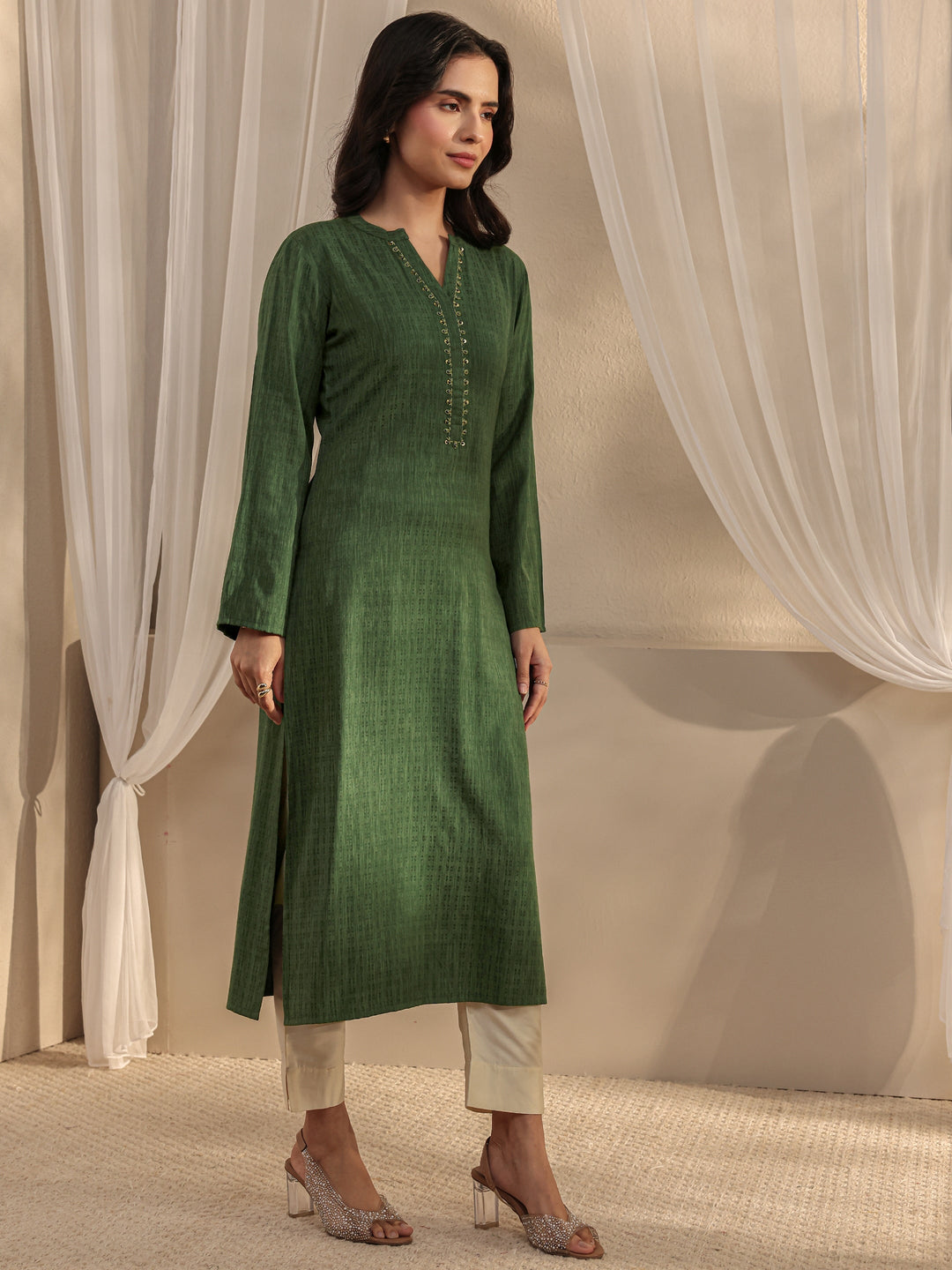  Green Solid Rayon Straight Kurta 