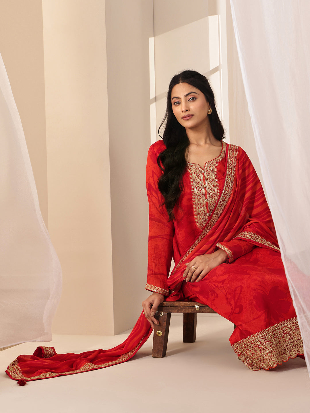 Orange Printed Silk Blend Straight Suit Sets With Dupatta