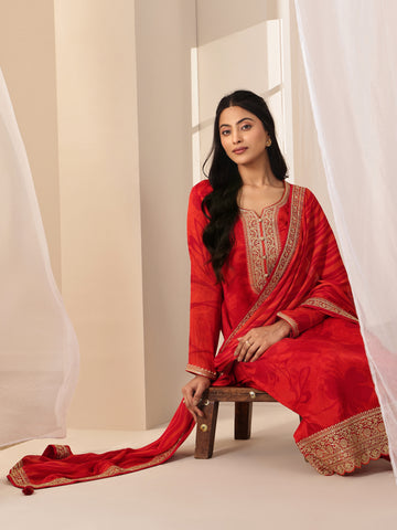 Orange Printed Silk Blend Straight Suit Sets With Dupatta