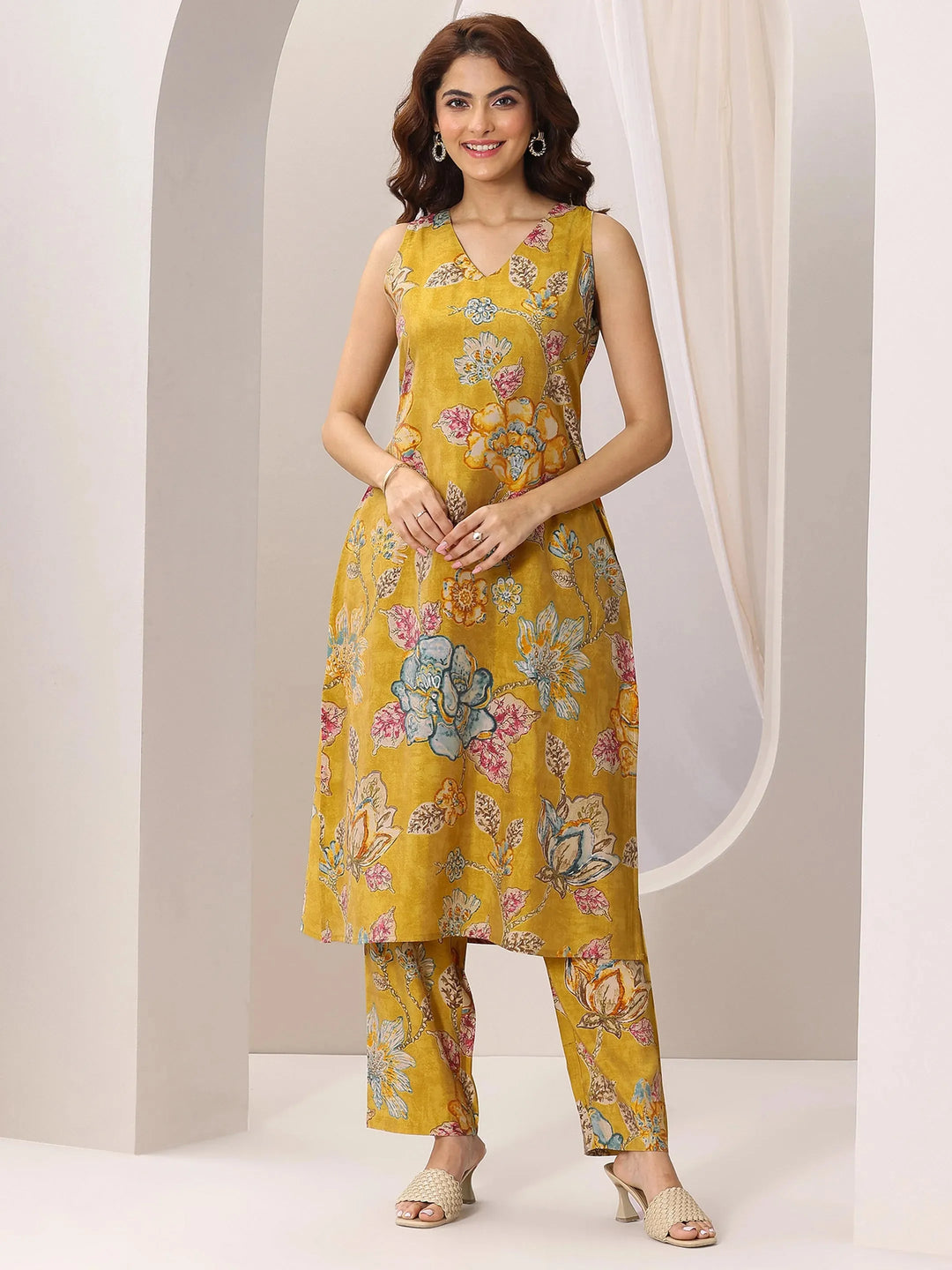  Mustard Printed Silk Blend Straight Kurta Set 