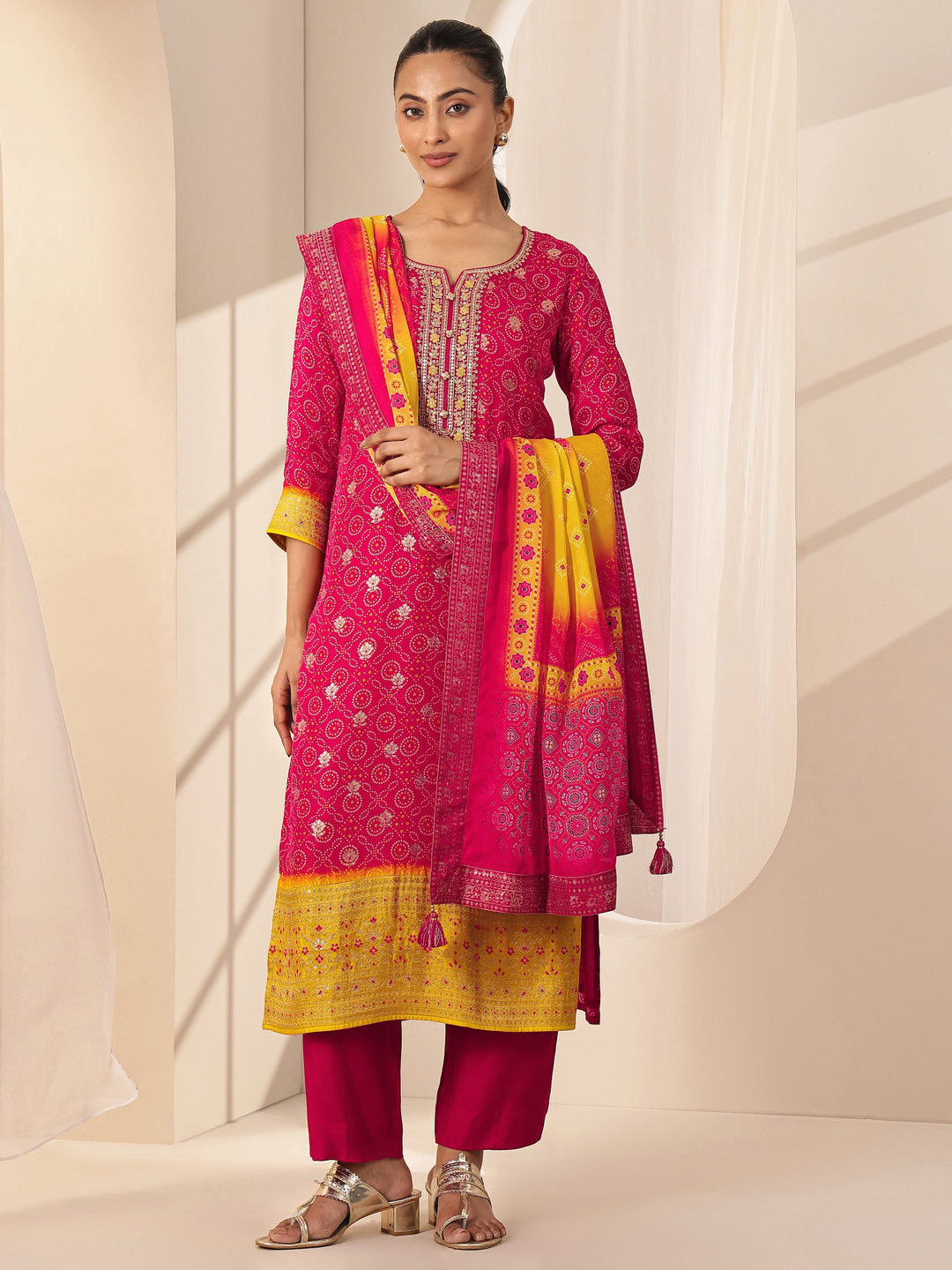  Red Printed Silk Blend Straight Suit Sets With Dupatta 