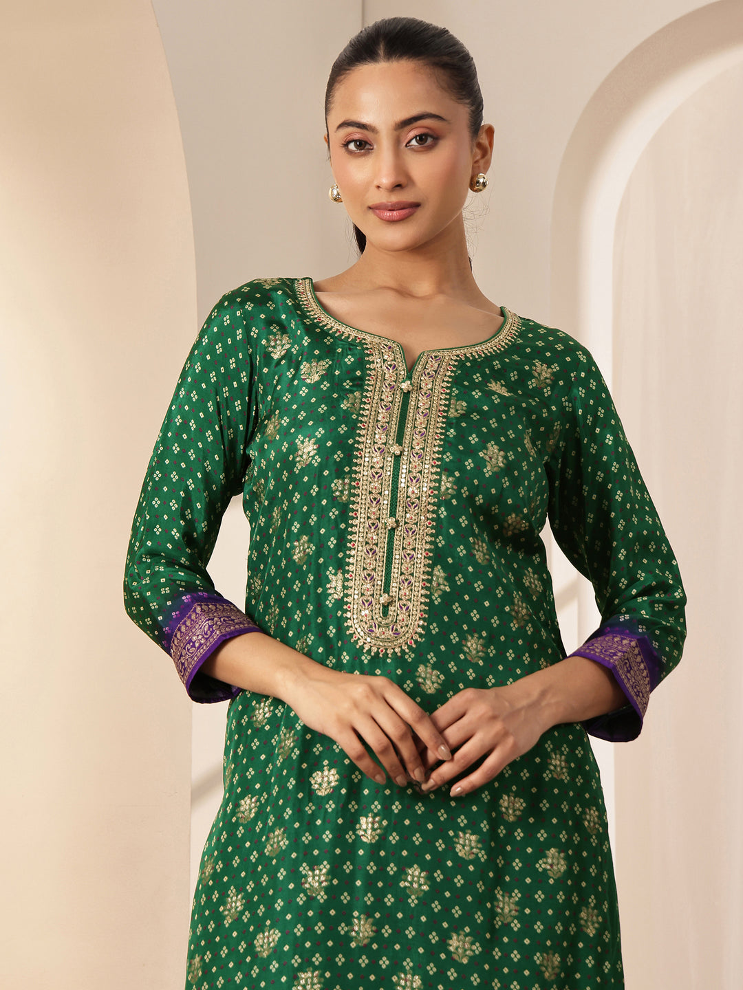  Green Printed Silk Blend Straight Suit Set With Dupatta 