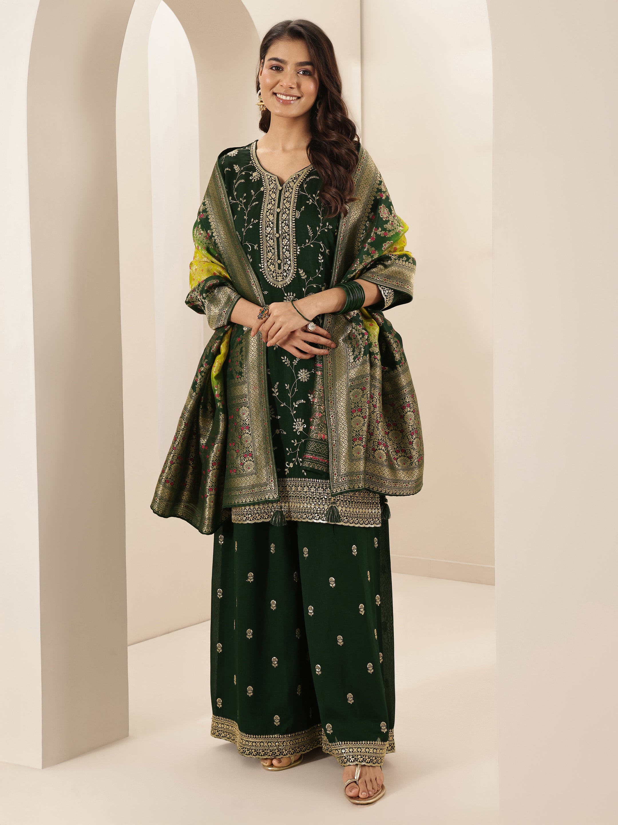 Green Embroidered Silk Blend Straight Suit Sets With Dupatta-image-15
