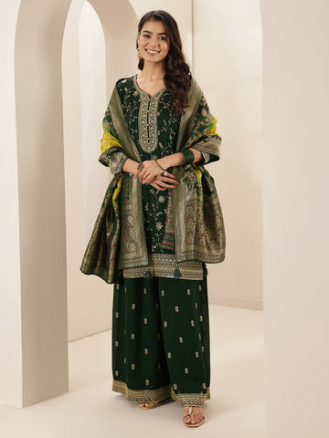 Green Embroidered Silk Blend Straight Suit Sets With Dupatta