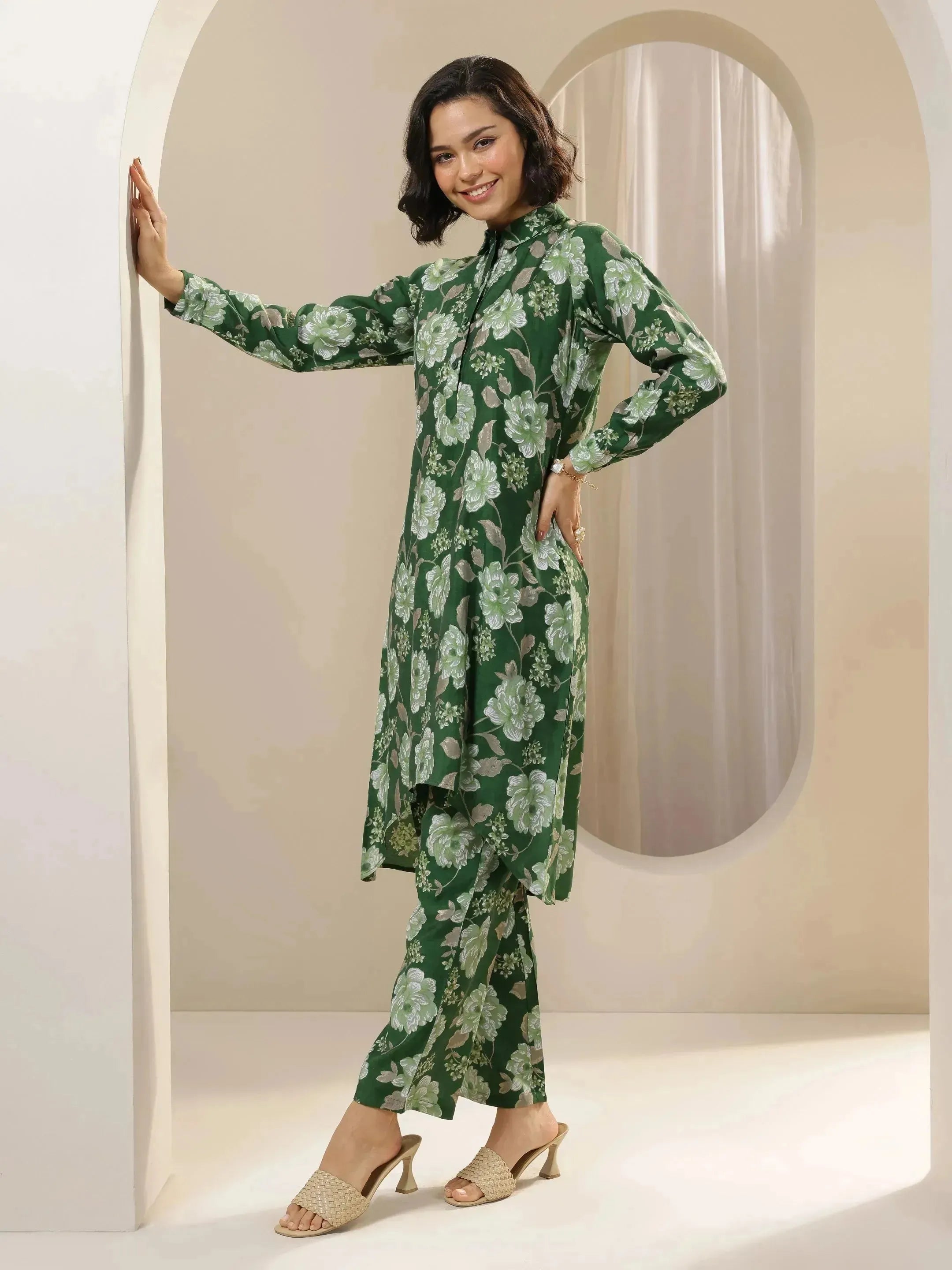 libas Green Printed Silk Blend Straight Kurta Set-picture-30