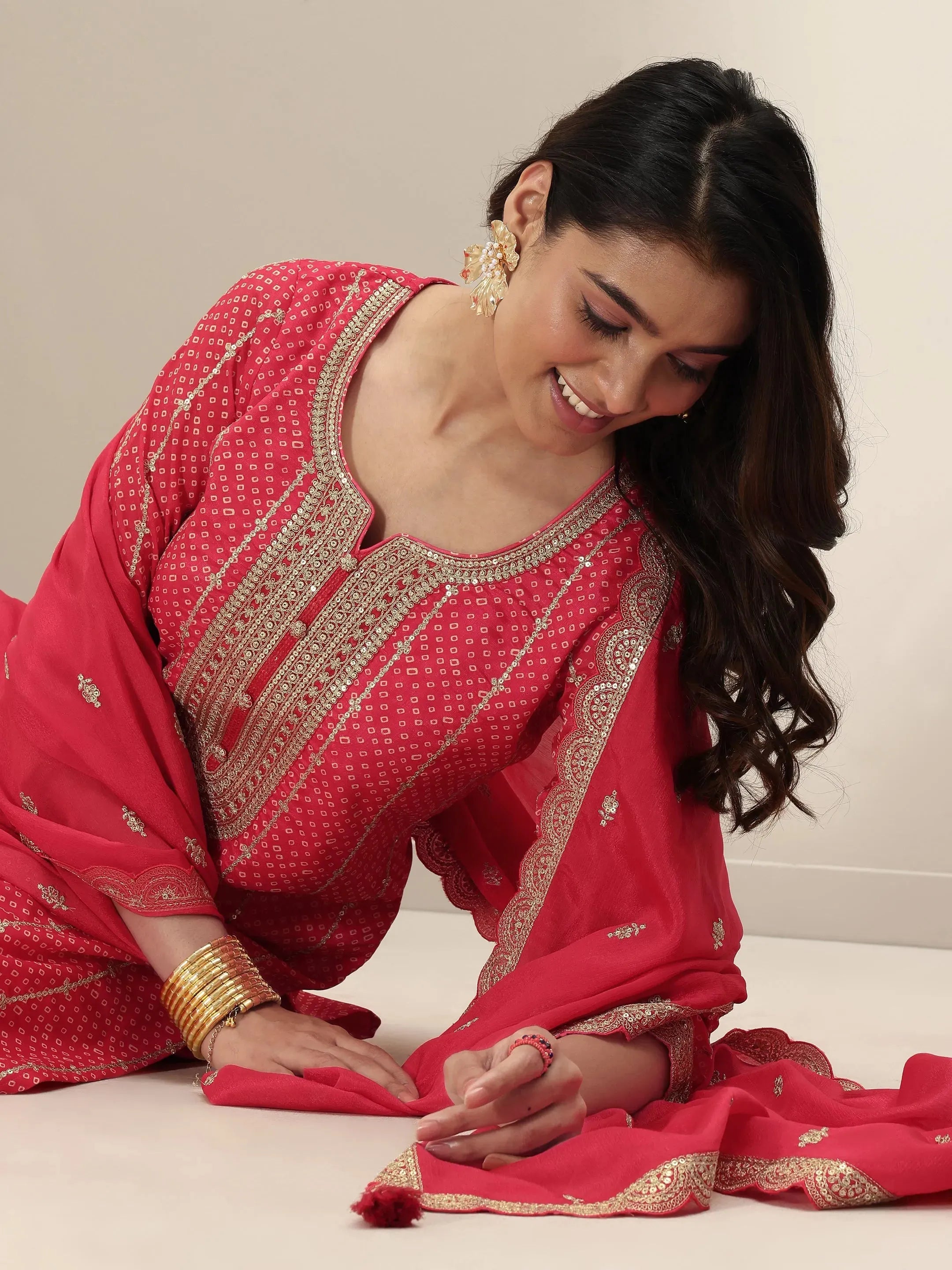 libas Red Printed Silk Blend Straight Suit Sets With Dupatta-picture-68