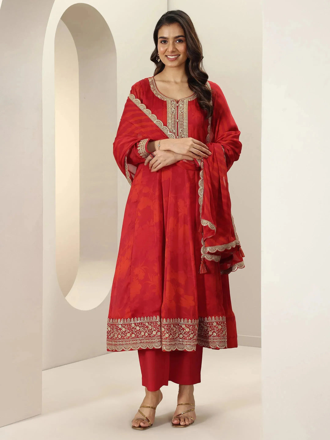  Red Embroidered Silk Blend Anarkali Suit Sets With Dupatta 