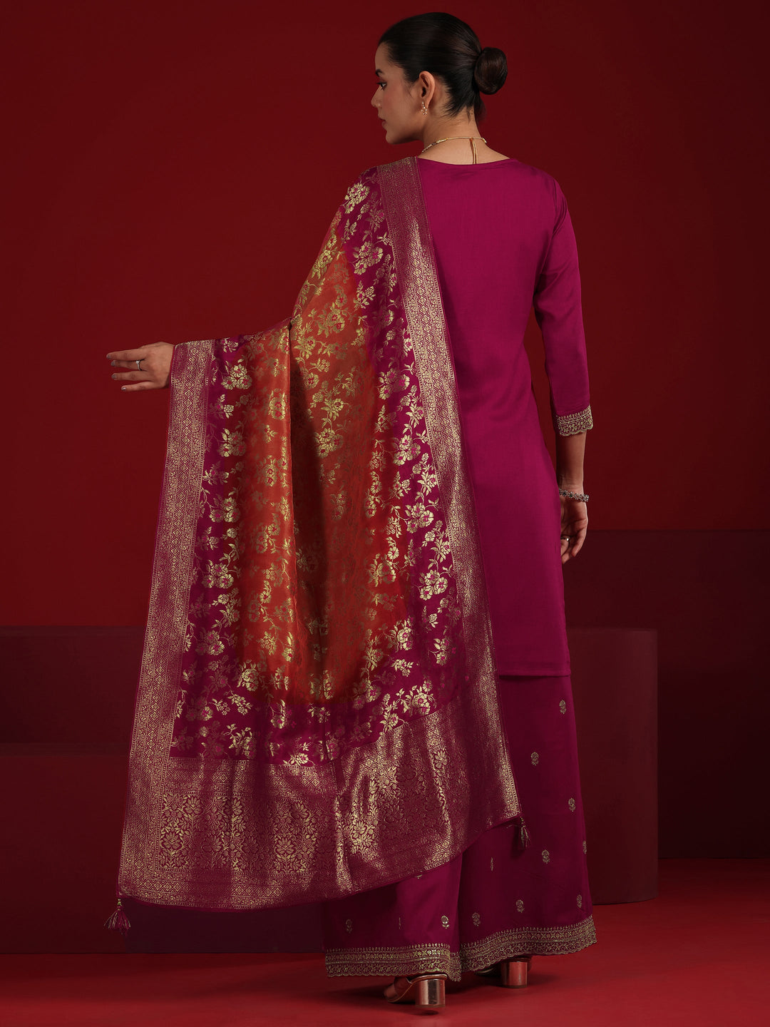  Pink Embroidered Silk Blend Straight Suit Set With Dupatta 