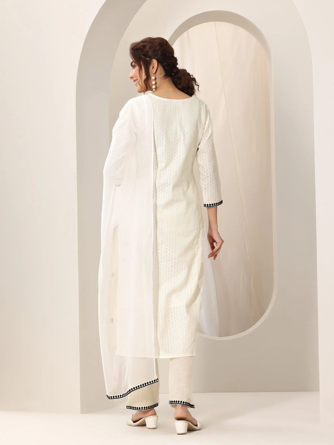  Off White Embroidered Cotton Straight Suit Set With Dupatta 