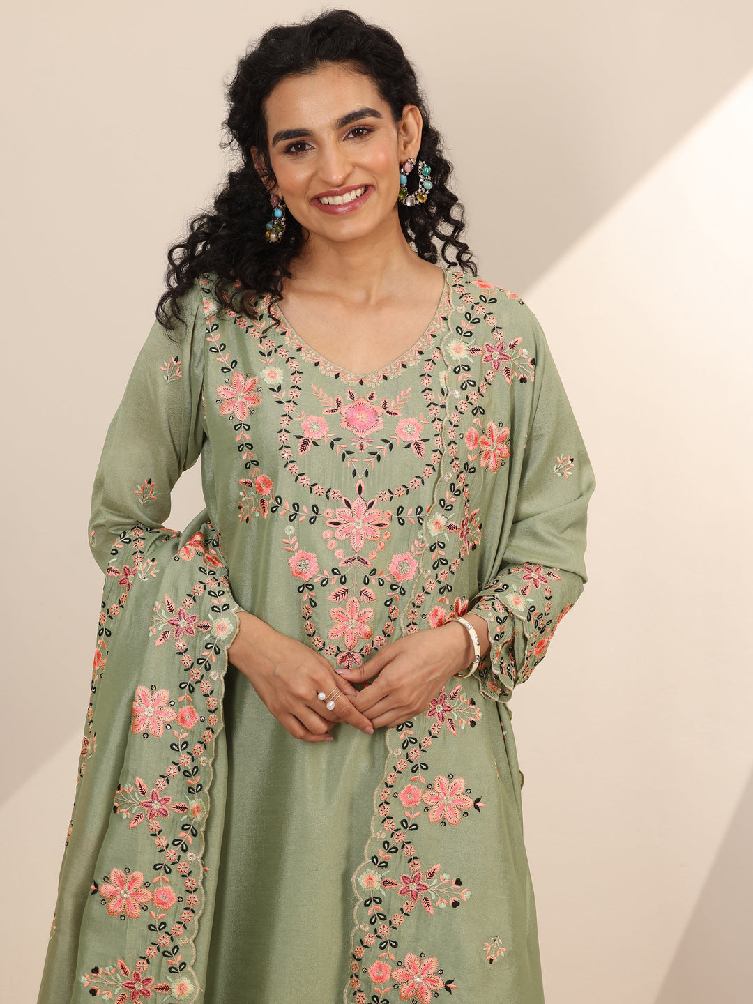  Libas Art Green Embroidered Silk Blend Straight Suit Set With Dupatta 