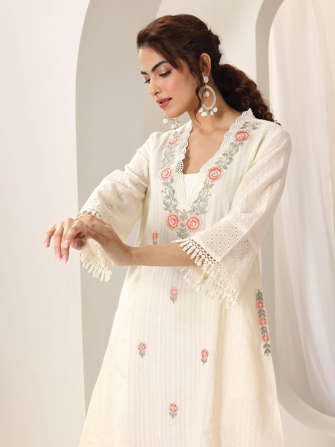  Off White Embroidered Cotton Straight Suit Set With Dupatta 