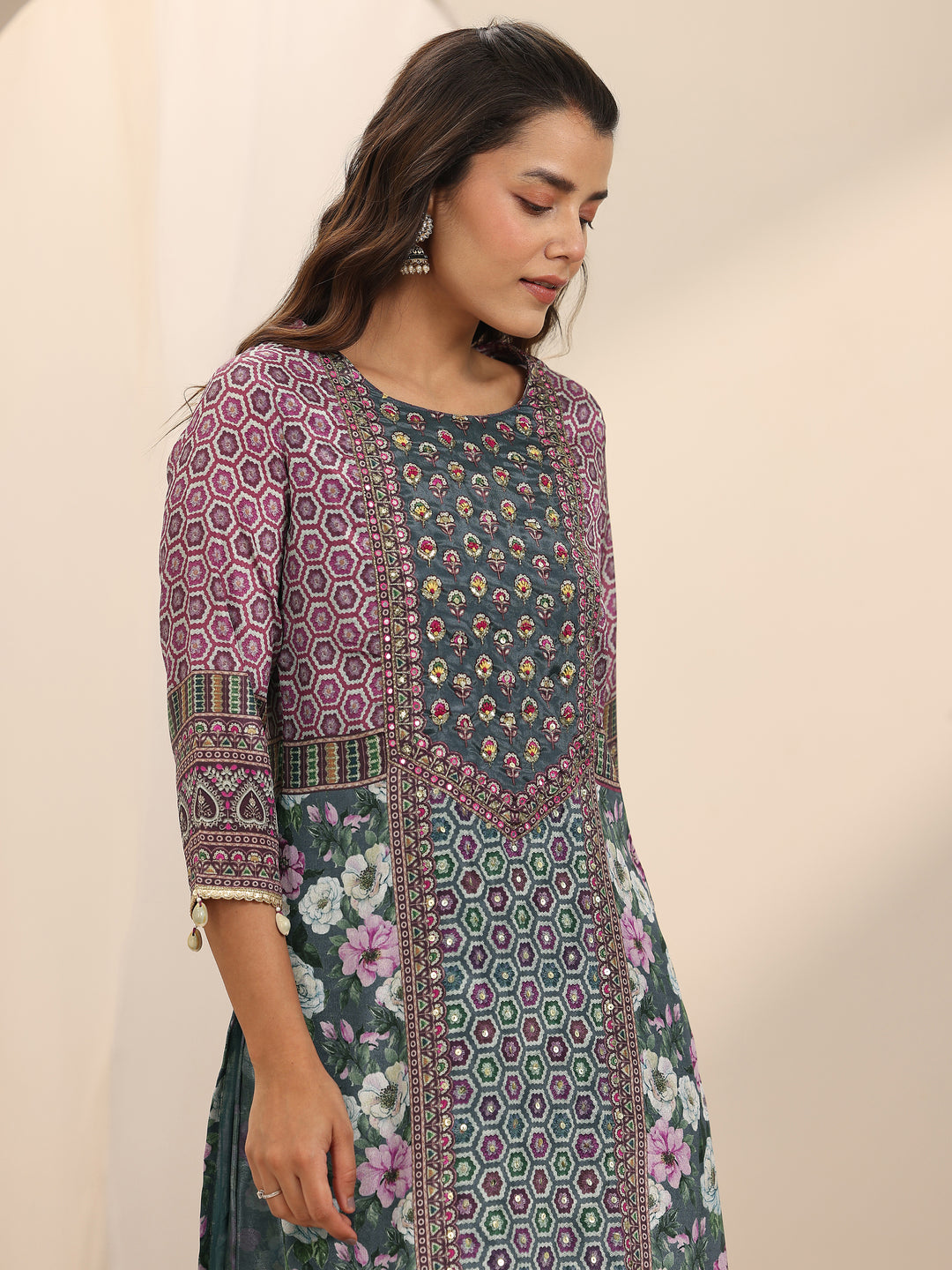  Grey Printed Chinon Straight Suit Set With Dupatta 