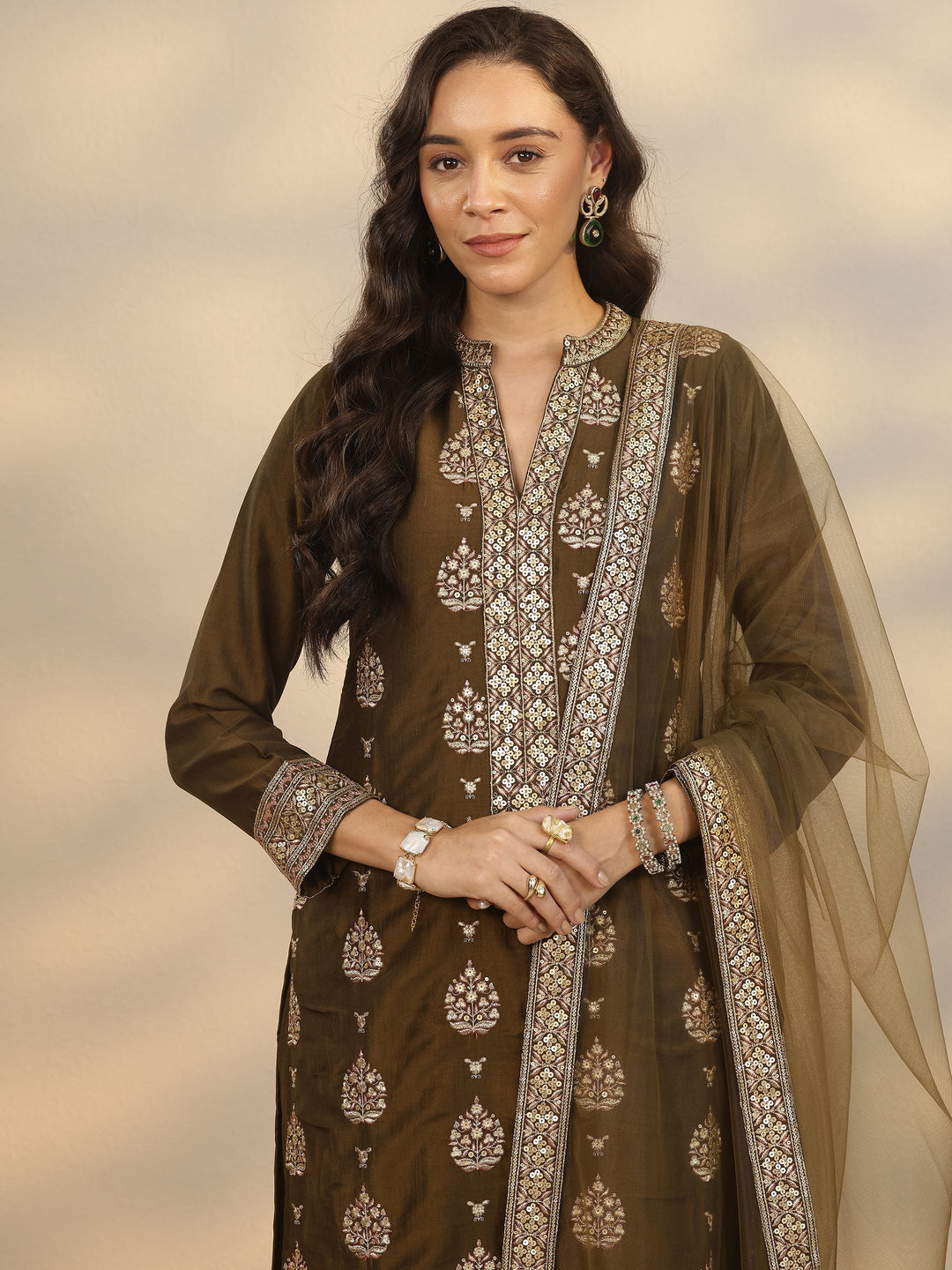  Libas Art Green Embroidered Silk Blend Straight Suit Set With Dupatta 