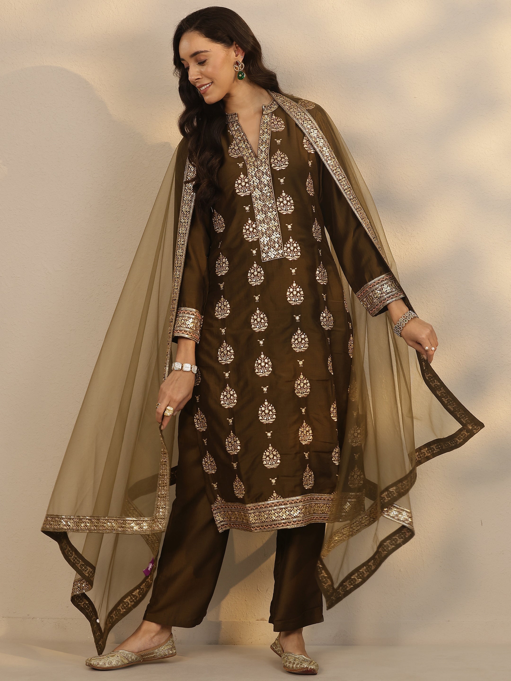 Libas Art Green Embroidered Silk Blend Straight Suit Set With Dupatta-image-36