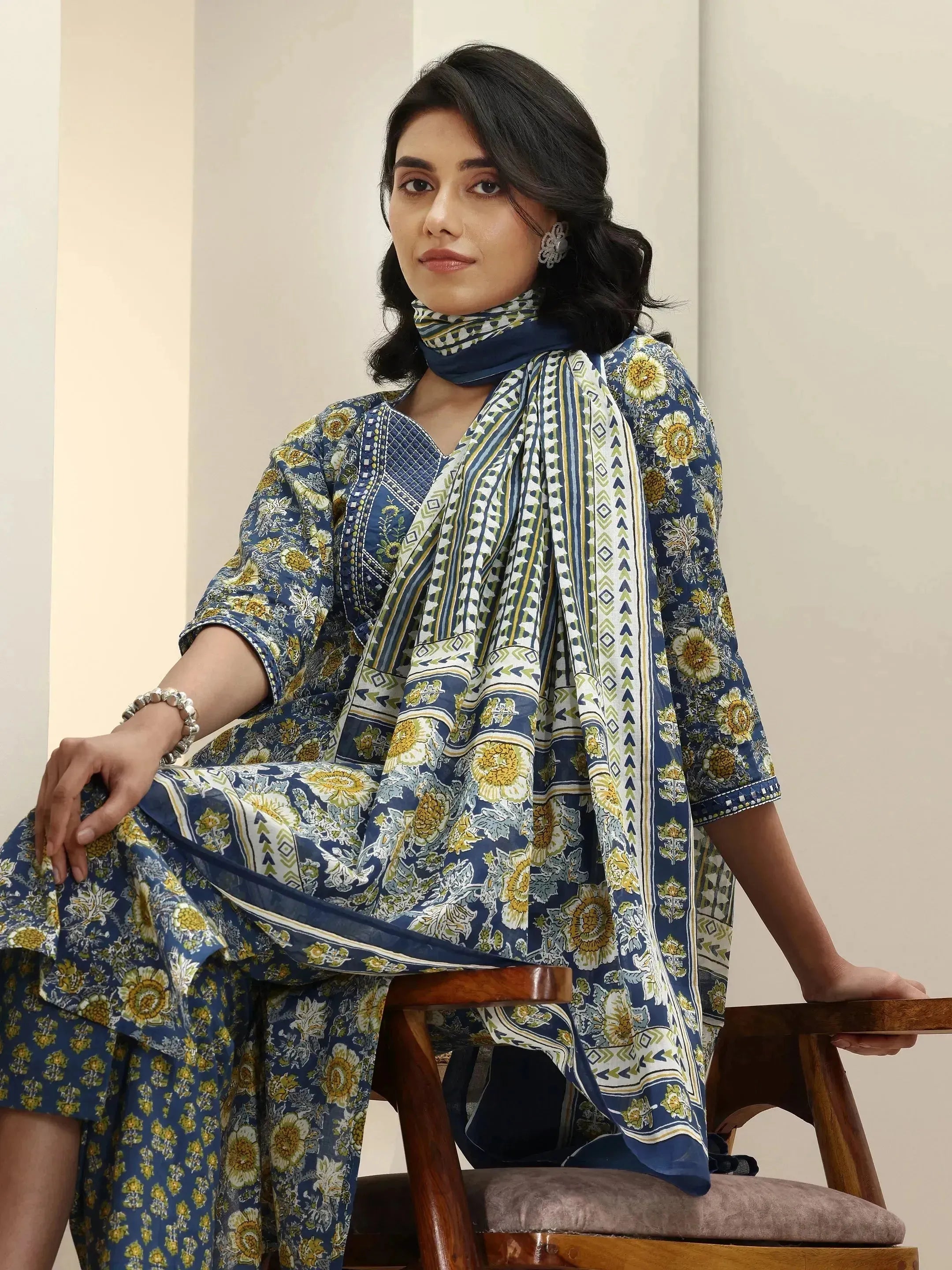 libas Blue Printed Cotton Straight Suit Sets With Dupatta-picture-21