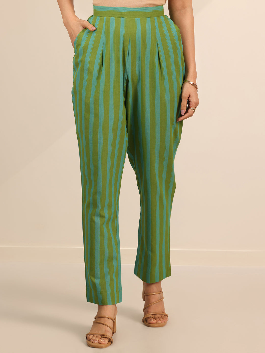  Green Printed Cotton Blend Straight Suit Set With Dupatta 