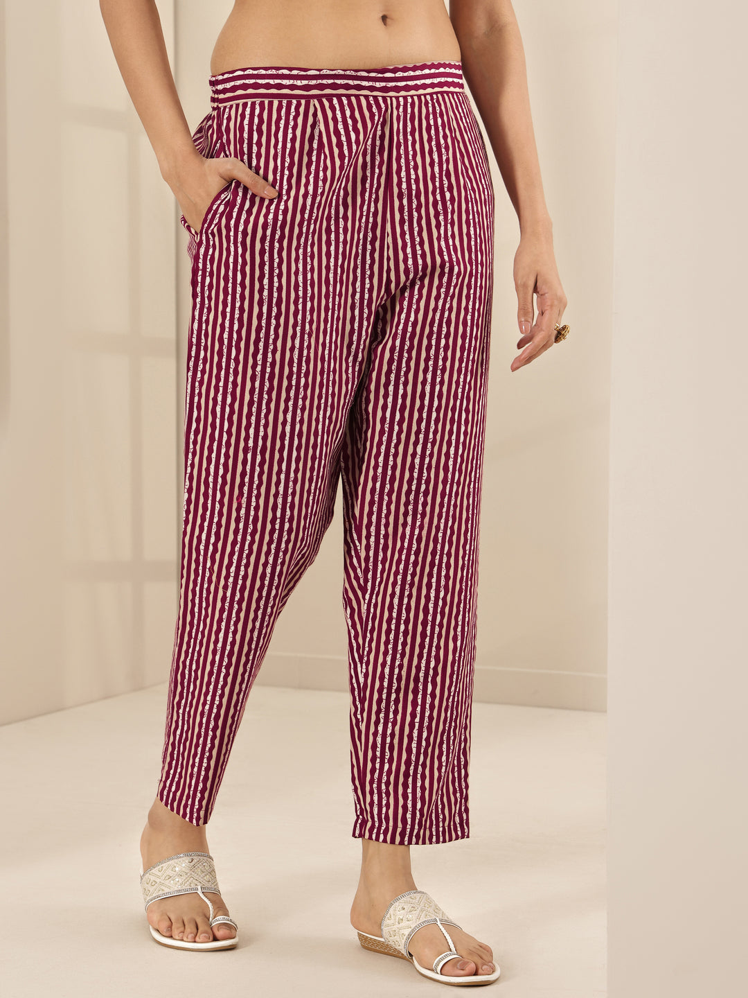  Maroon Printed Cotton Blend Straight Suit Sets With Dupatta 