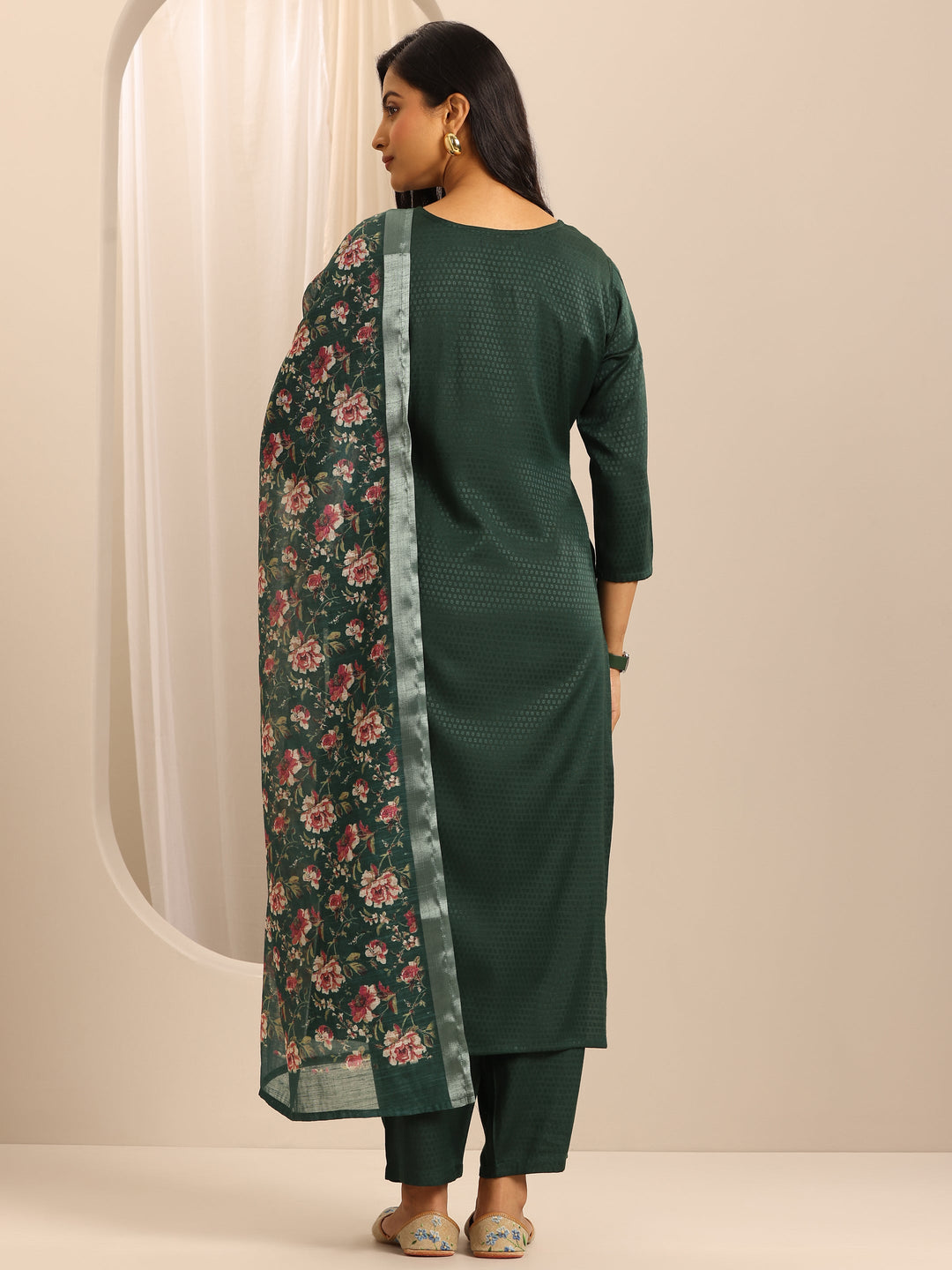  Green Woven Cotton Blend Straight Suit Set With Dupatta 