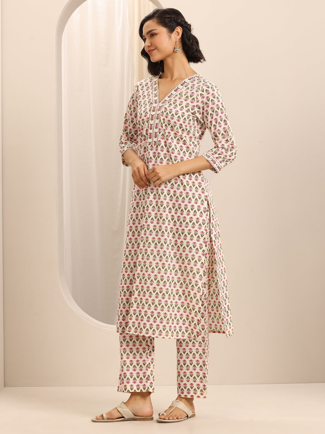  White Printed Cotton Blend Straight Suit Set With Dupatta 