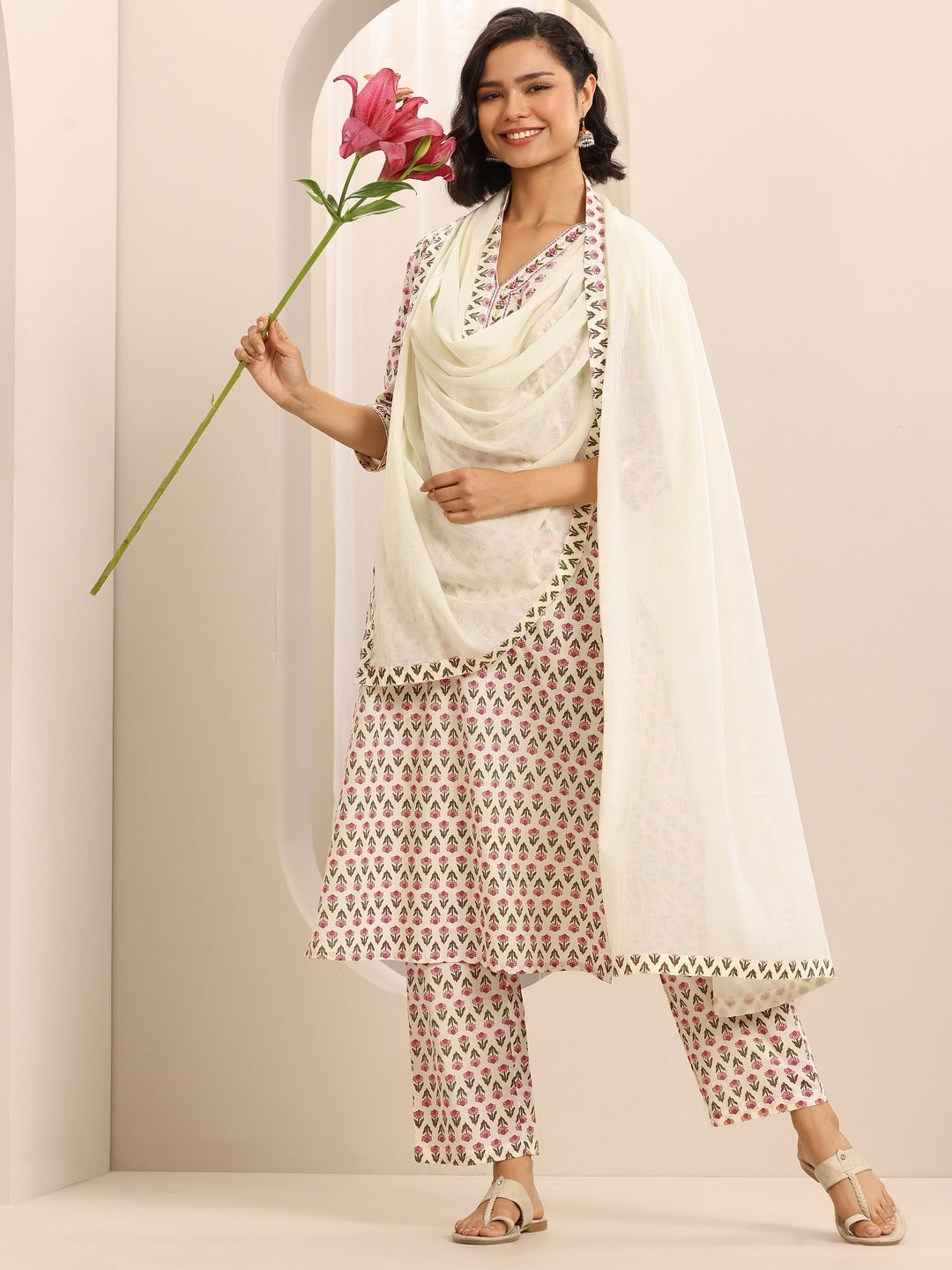 White Printed Cotton Blend Straight Suit Set With Dupatta 