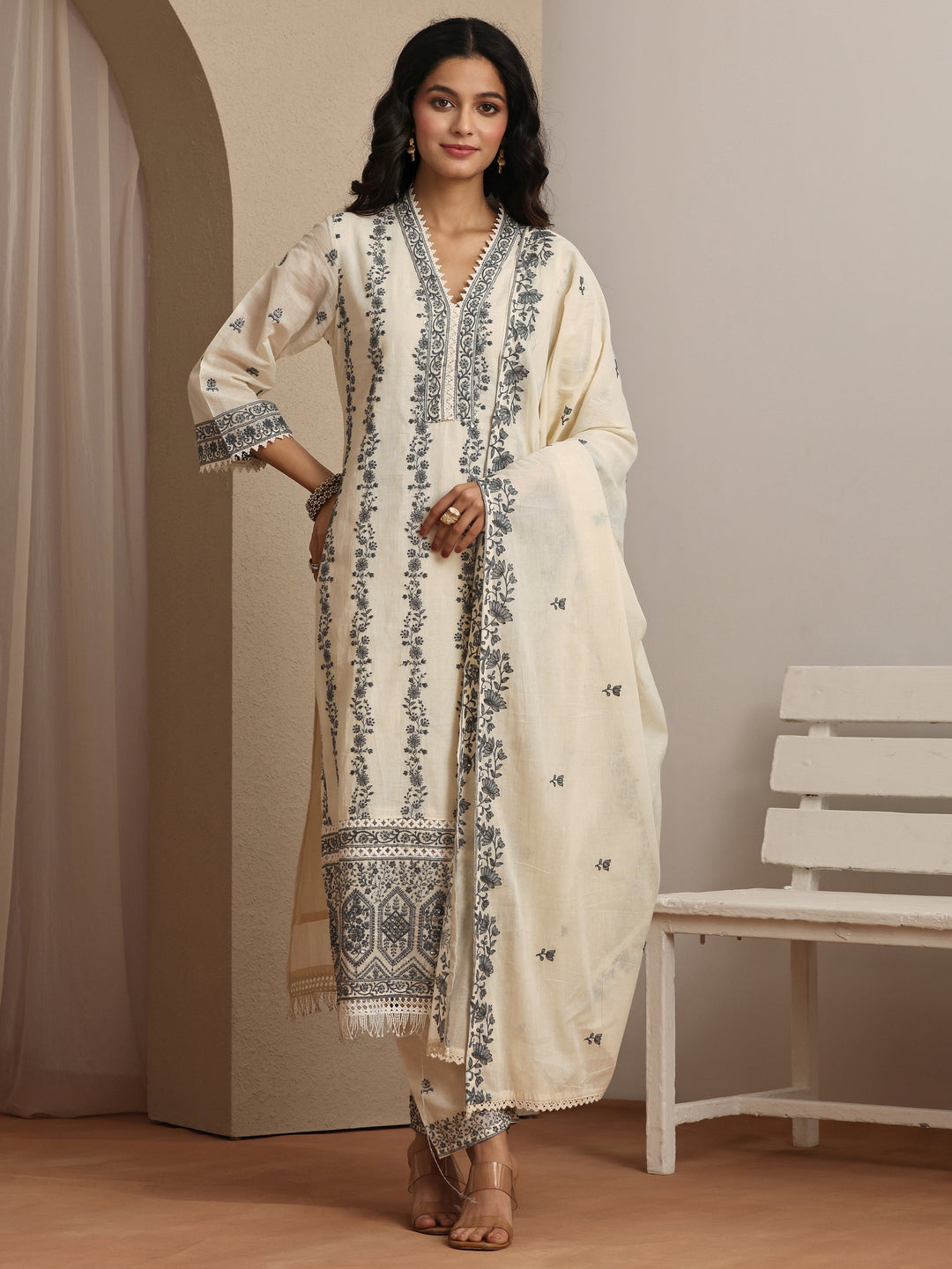 Off white Embroidered Cotton Straight Suit Set With Dupatta