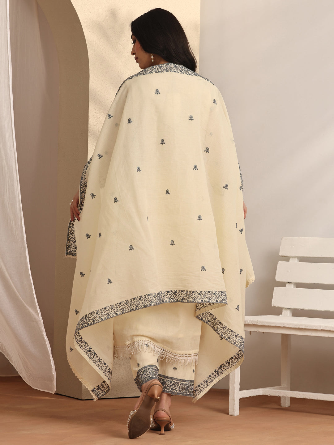  Off white Embroidered Cotton Straight Suit Set With Dupatta 