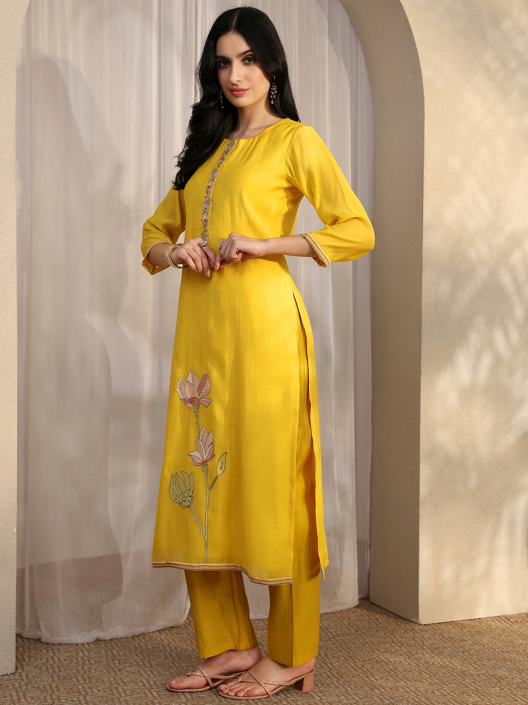  Yellow Embroidered Silk Blend Straight Suit Set With Dupatta 