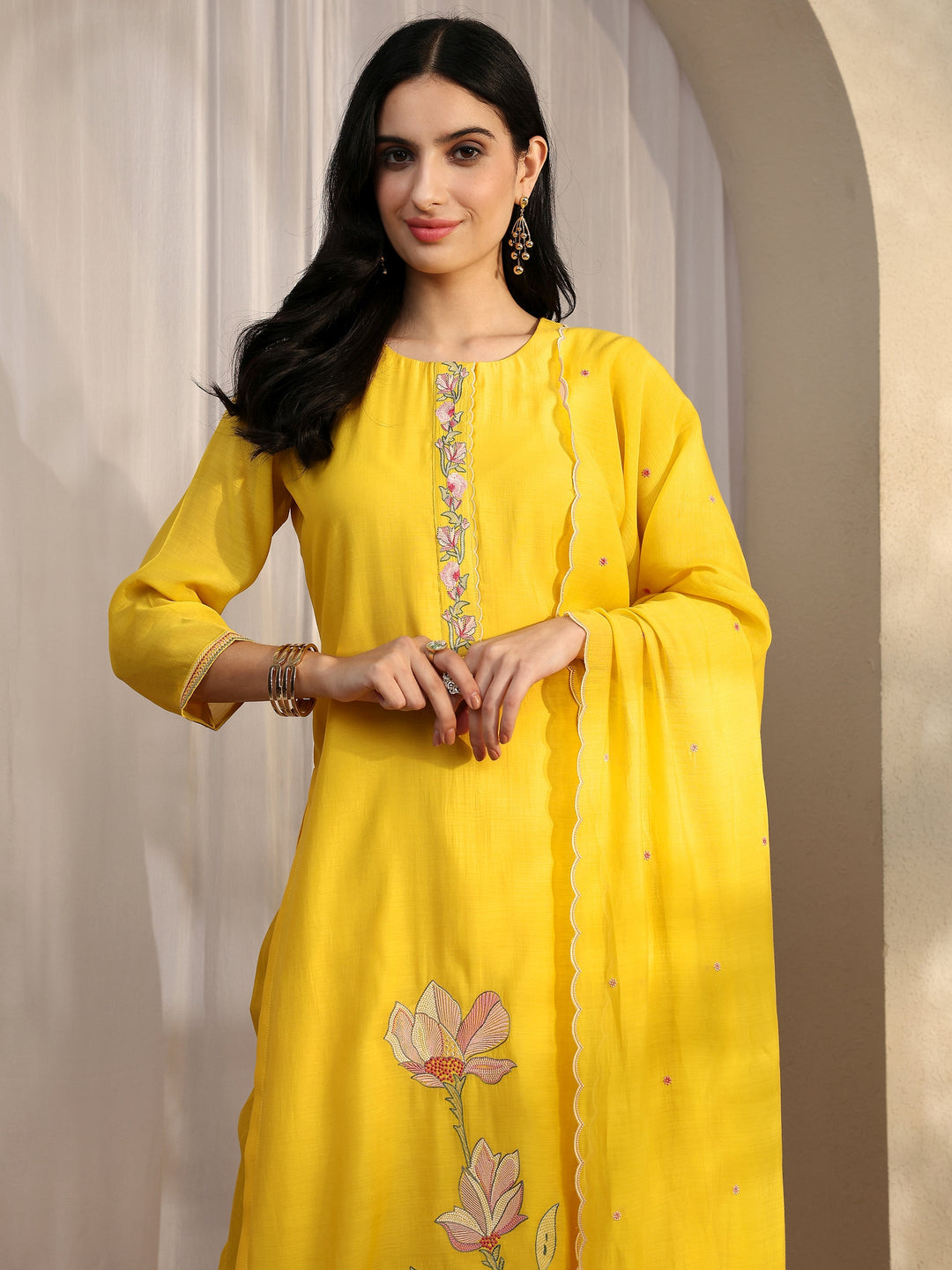  Yellow Embroidered Silk Blend Straight Suit Set With Dupatta 