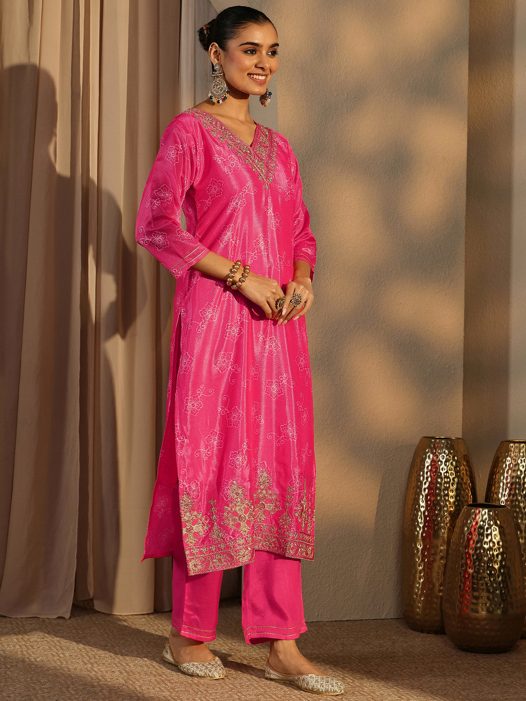  Pink Bandhani Printed Chinon Straight Suit Set With Dupatta 