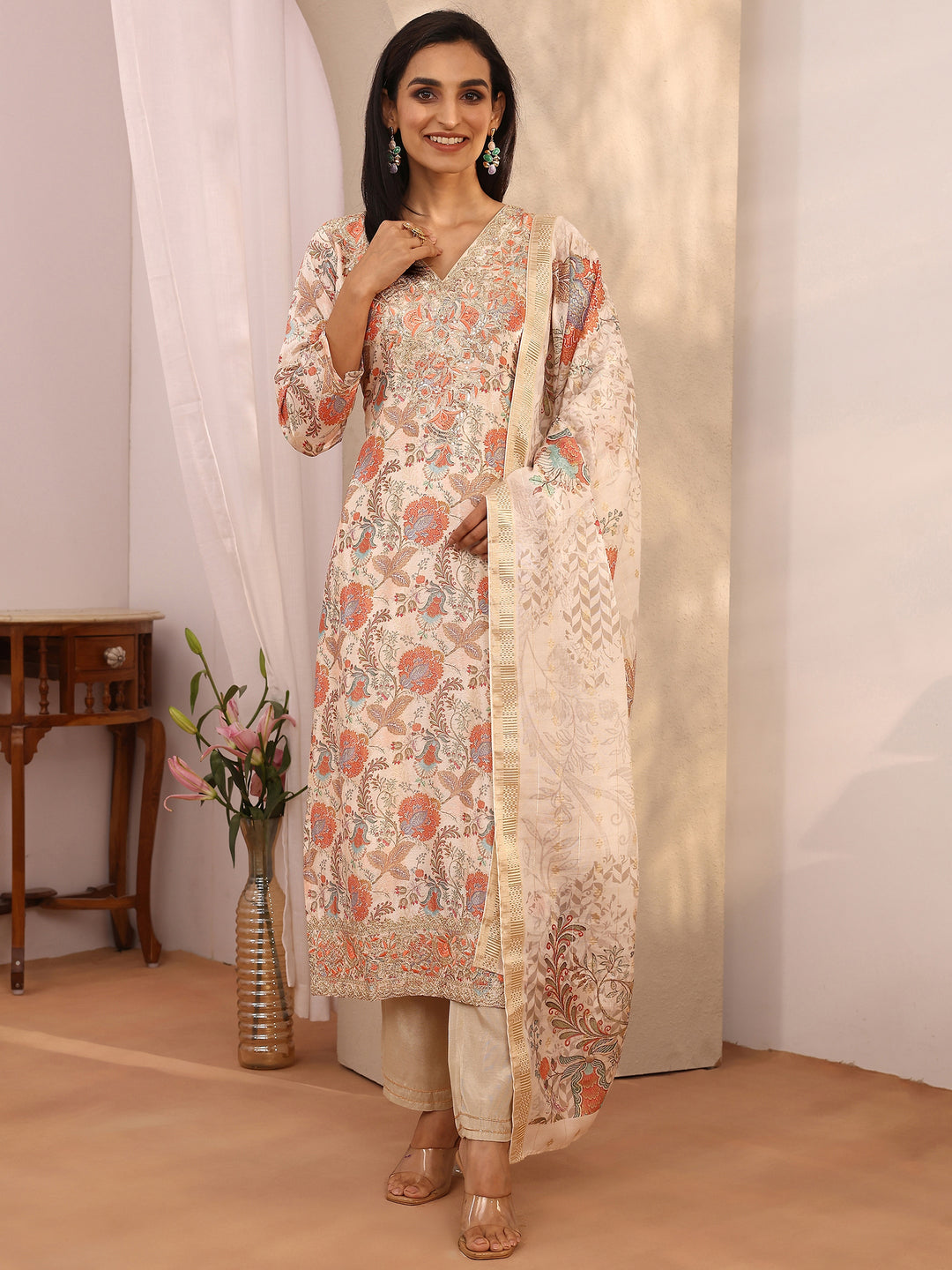  Off White Printed Chinon Straight Suit Set With Dupatta 
