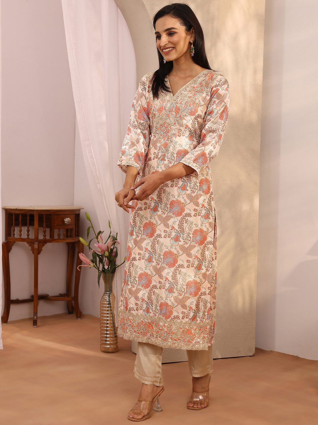  Off White Printed Chinon Straight Suit Set With Dupatta 