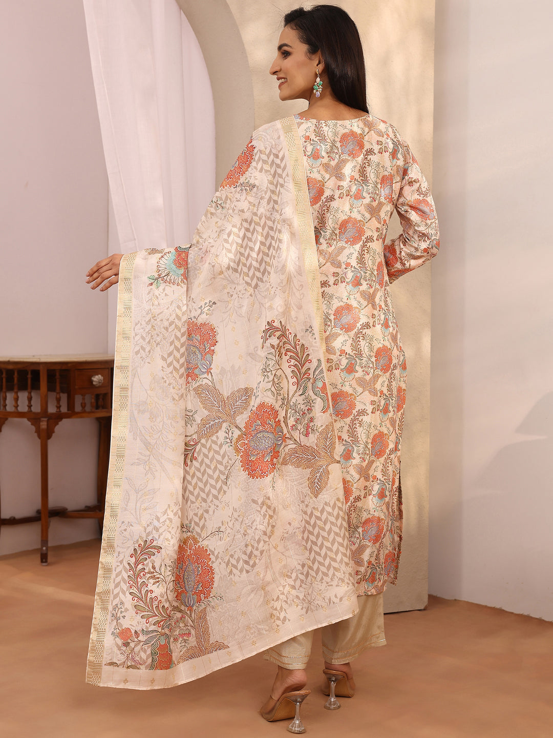  Off White Printed Chinon Straight Suit Set With Dupatta 