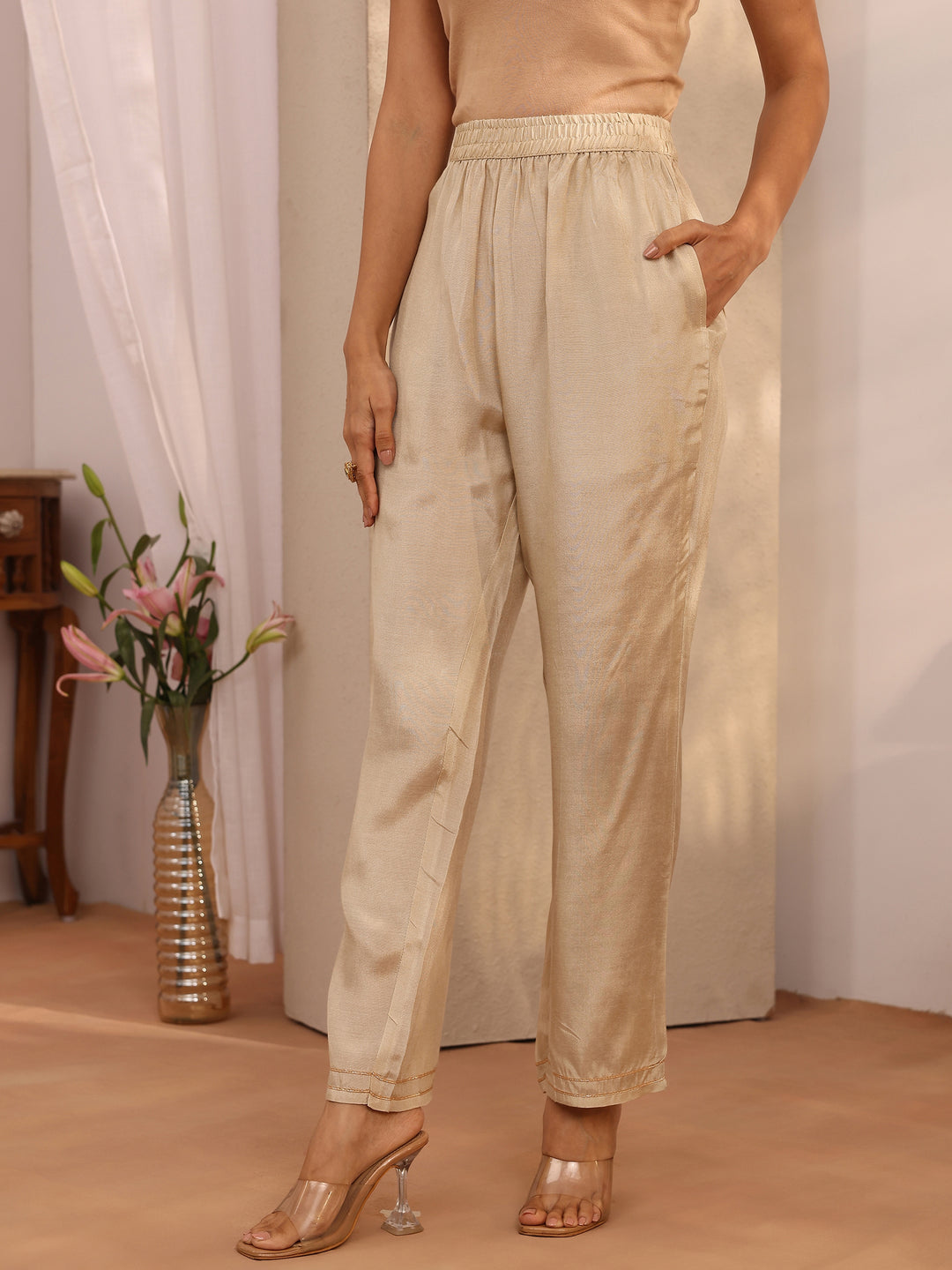  Off White Printed Chinon Straight Suit Set With Dupatta 