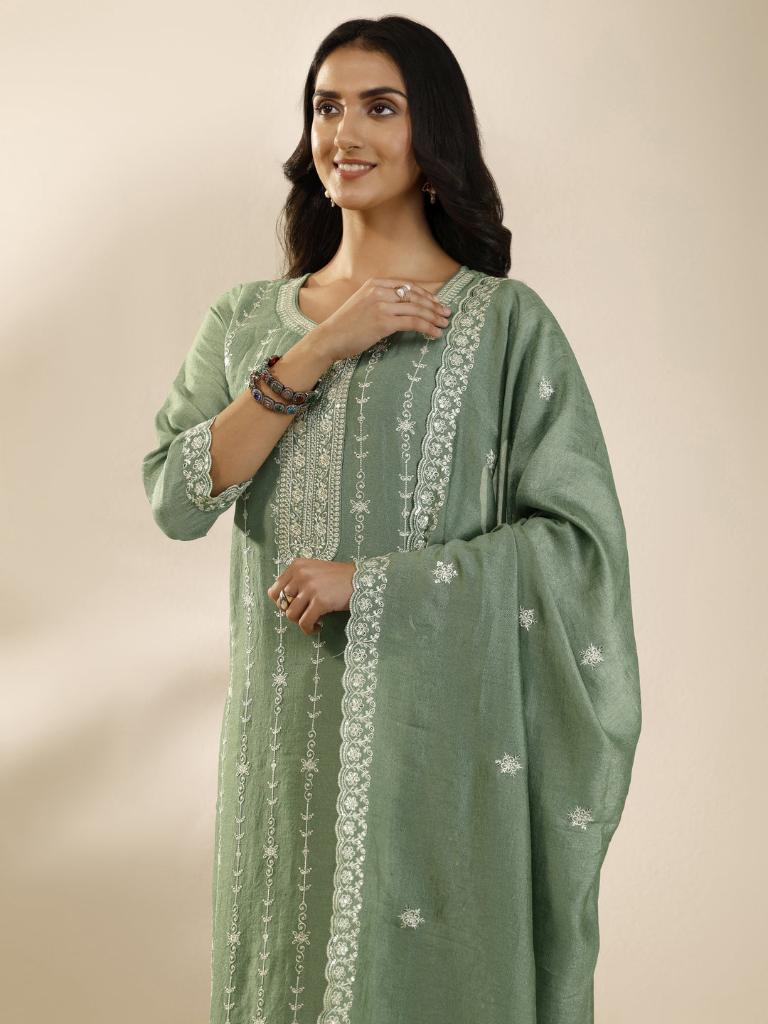  Green Embroidered Silk Blend Straight Suit Set With Dupatta 