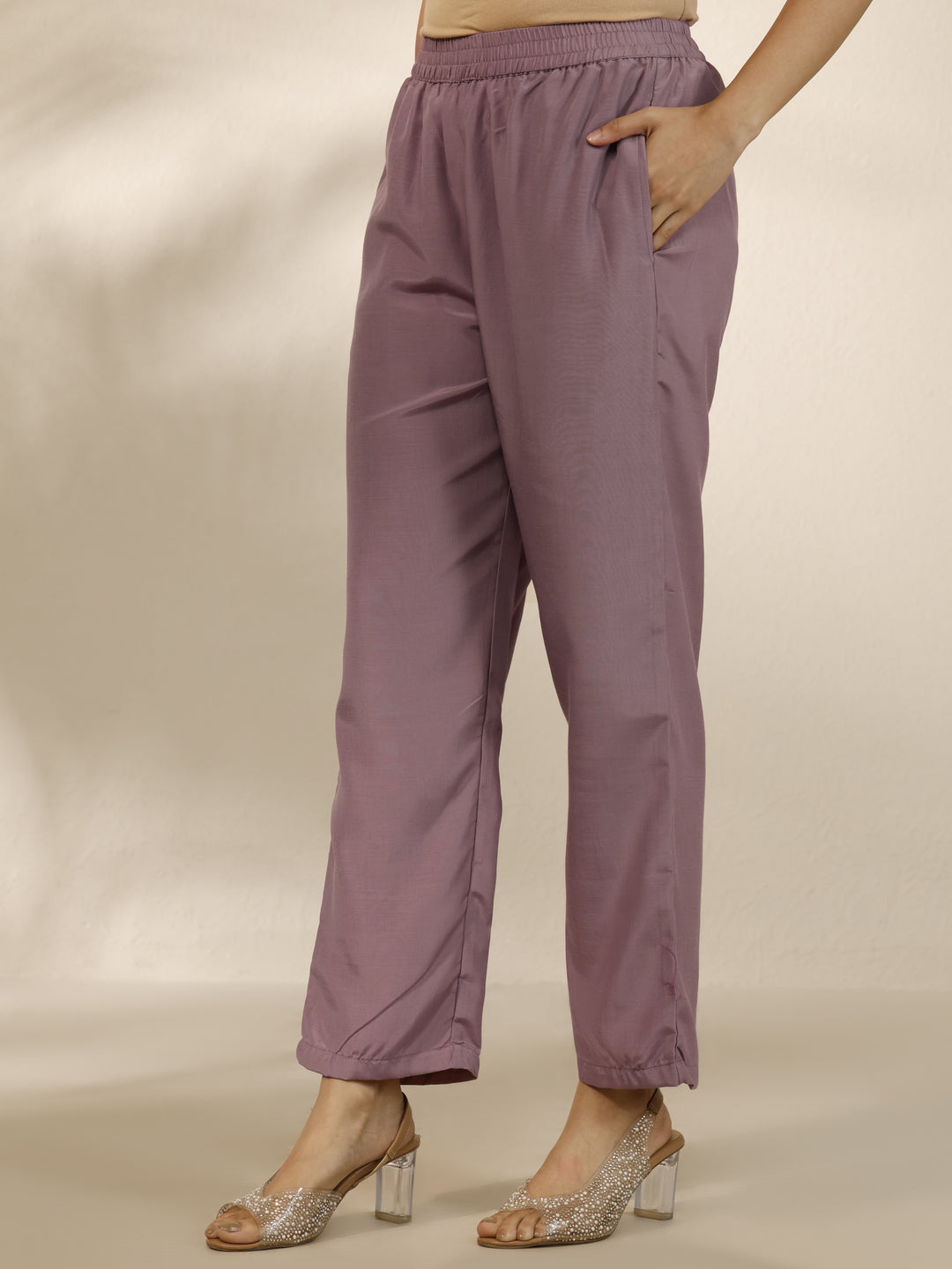  Mauve Embroidered Silk Blend Straight Suit Set With Dupatta 