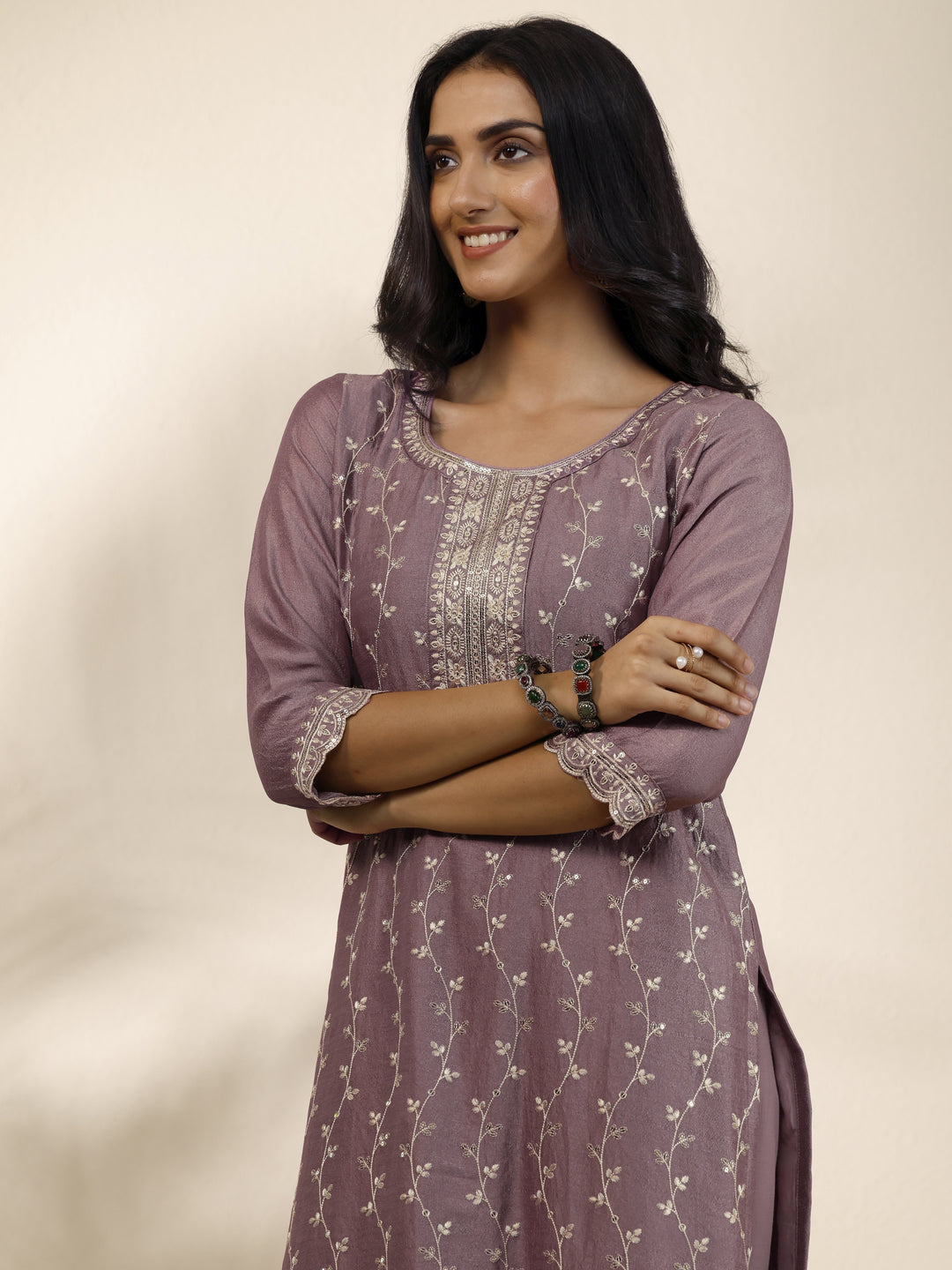  Mauve Embroidered Silk Blend Straight Suit Set With Dupatta 