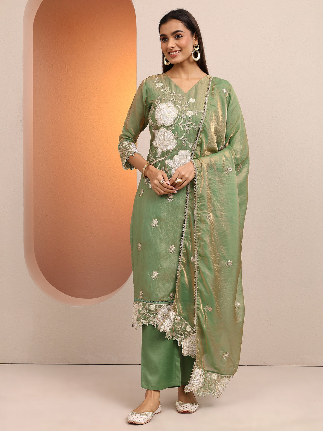  Green Embroidered Organza Straight Suit Set With Dupatta 