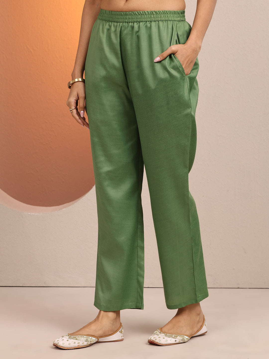  Green Embroidered Organza Straight Suit Set With Dupatta 