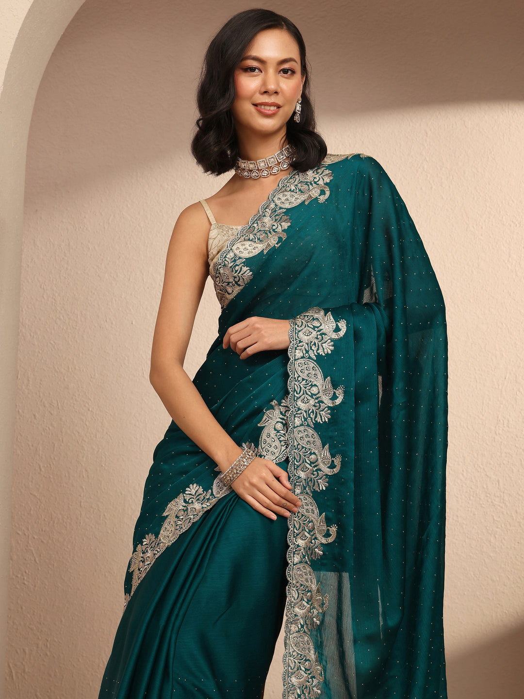Blue Embellished Silk Blend Saree With Unstitched Blouse Piece