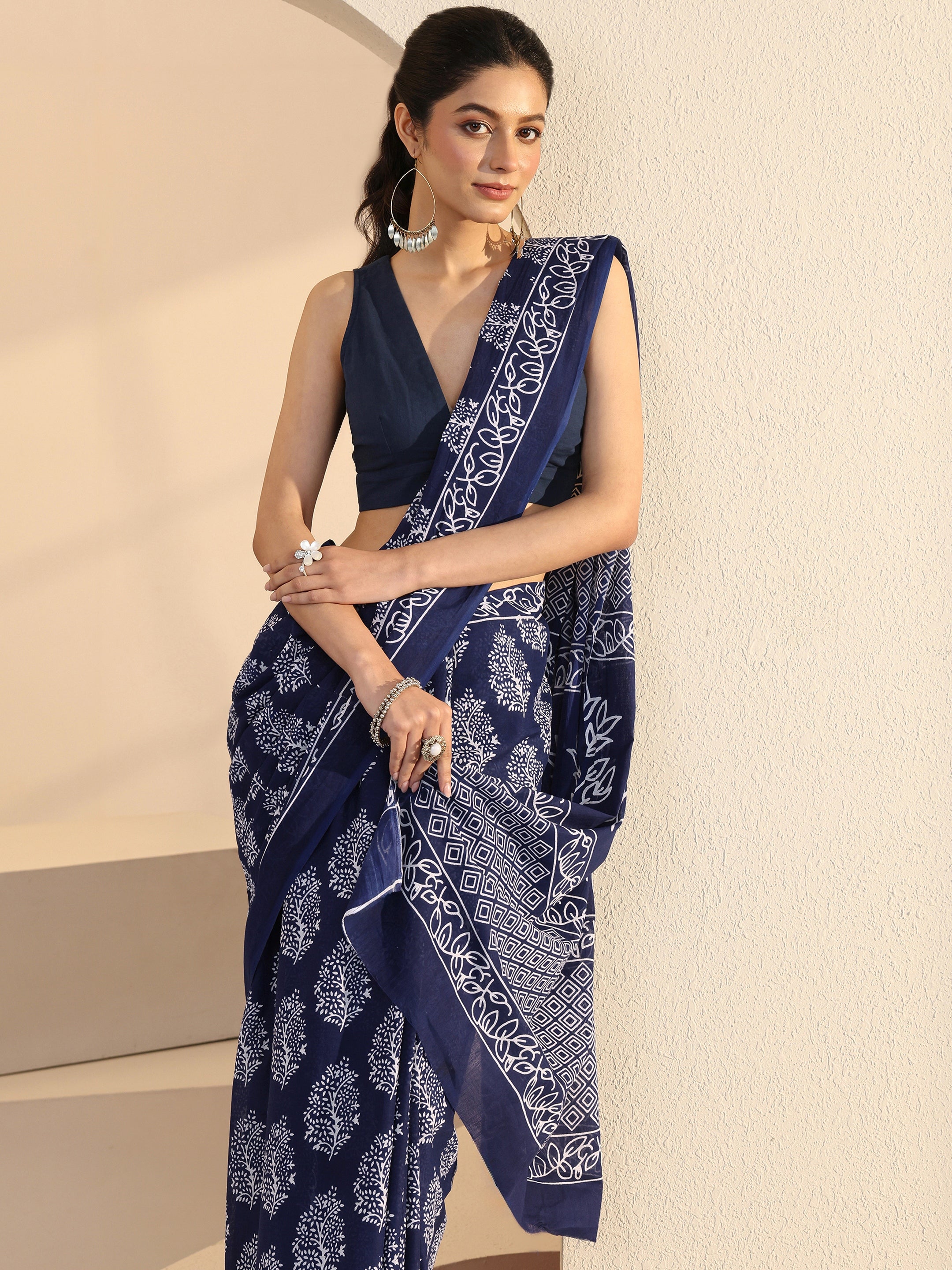 Libas Navy Leafy Print Cotton Saree-picture-58